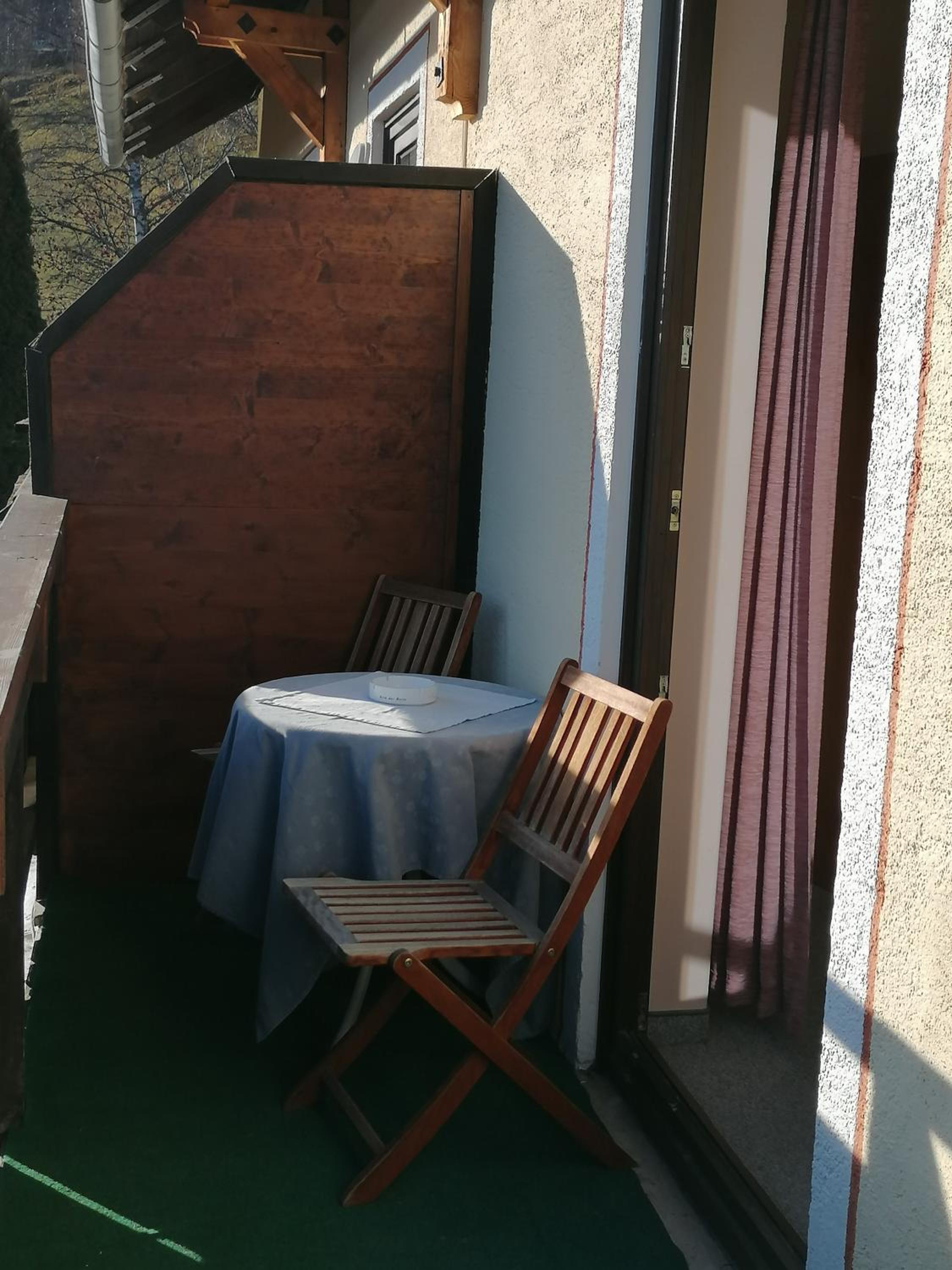 Apartment with Balcony - Photo 16
