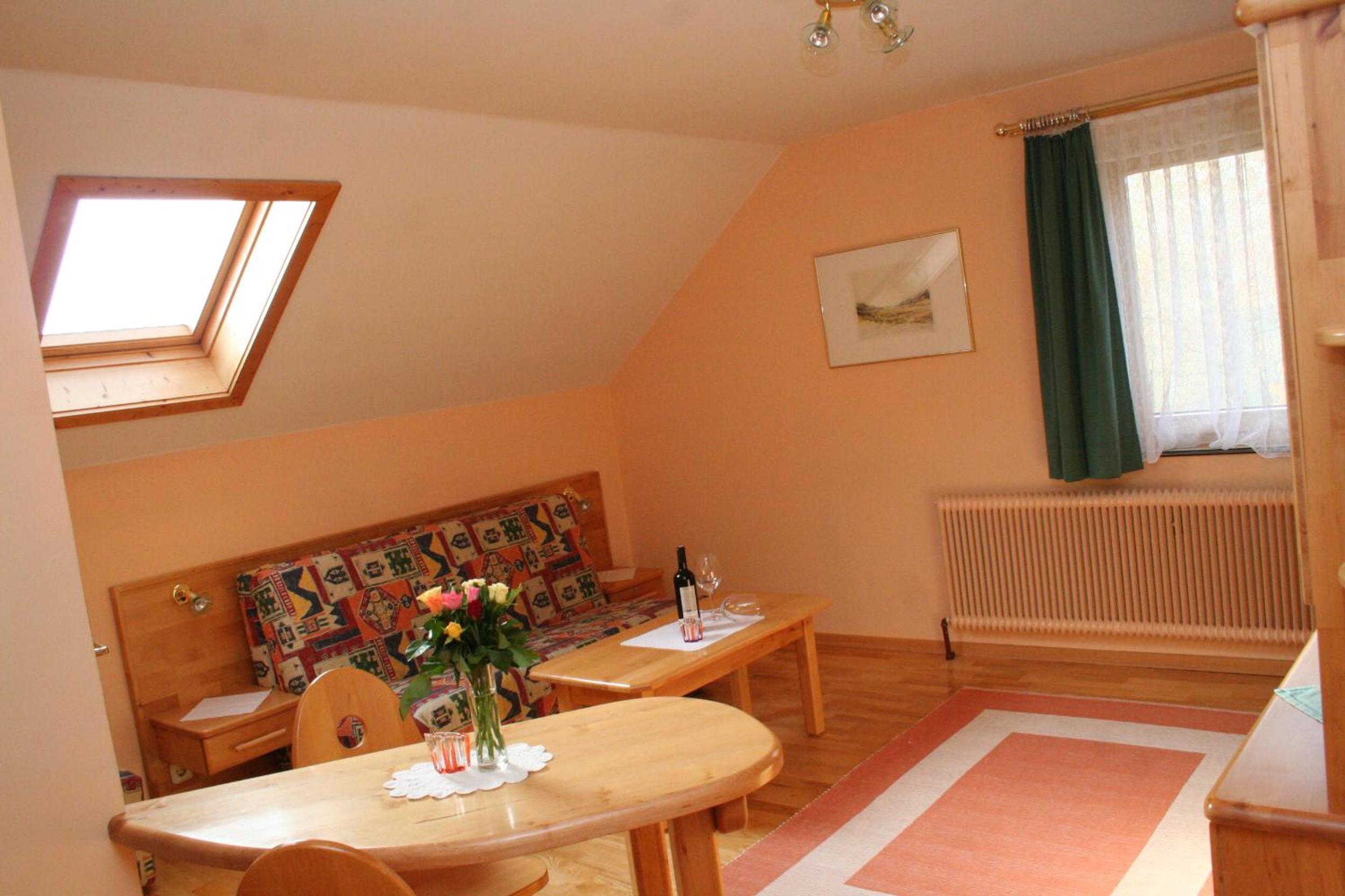 One-Bedroom Apartment - Photo 1