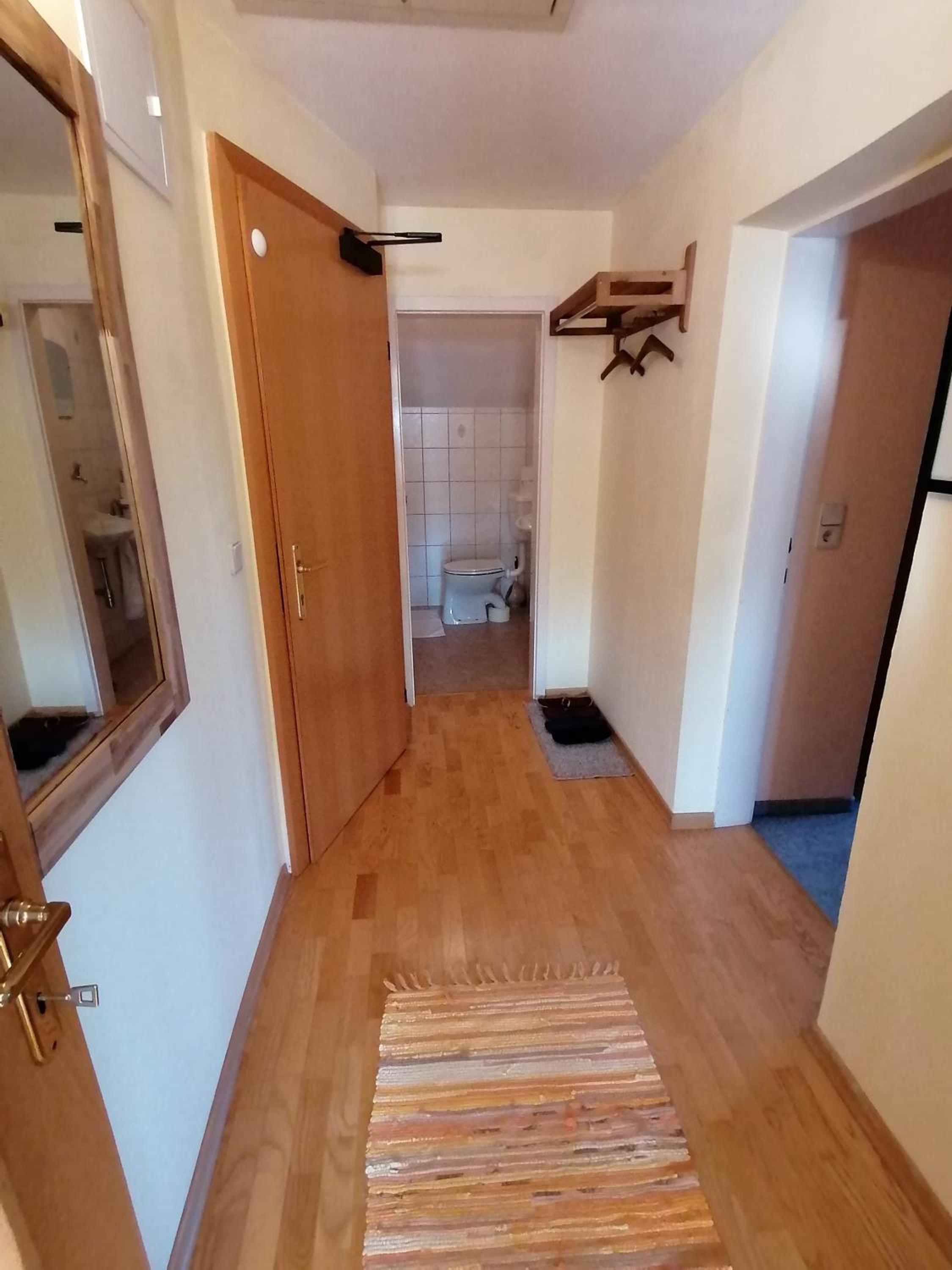 Apartment with Mountain View - Photo 17