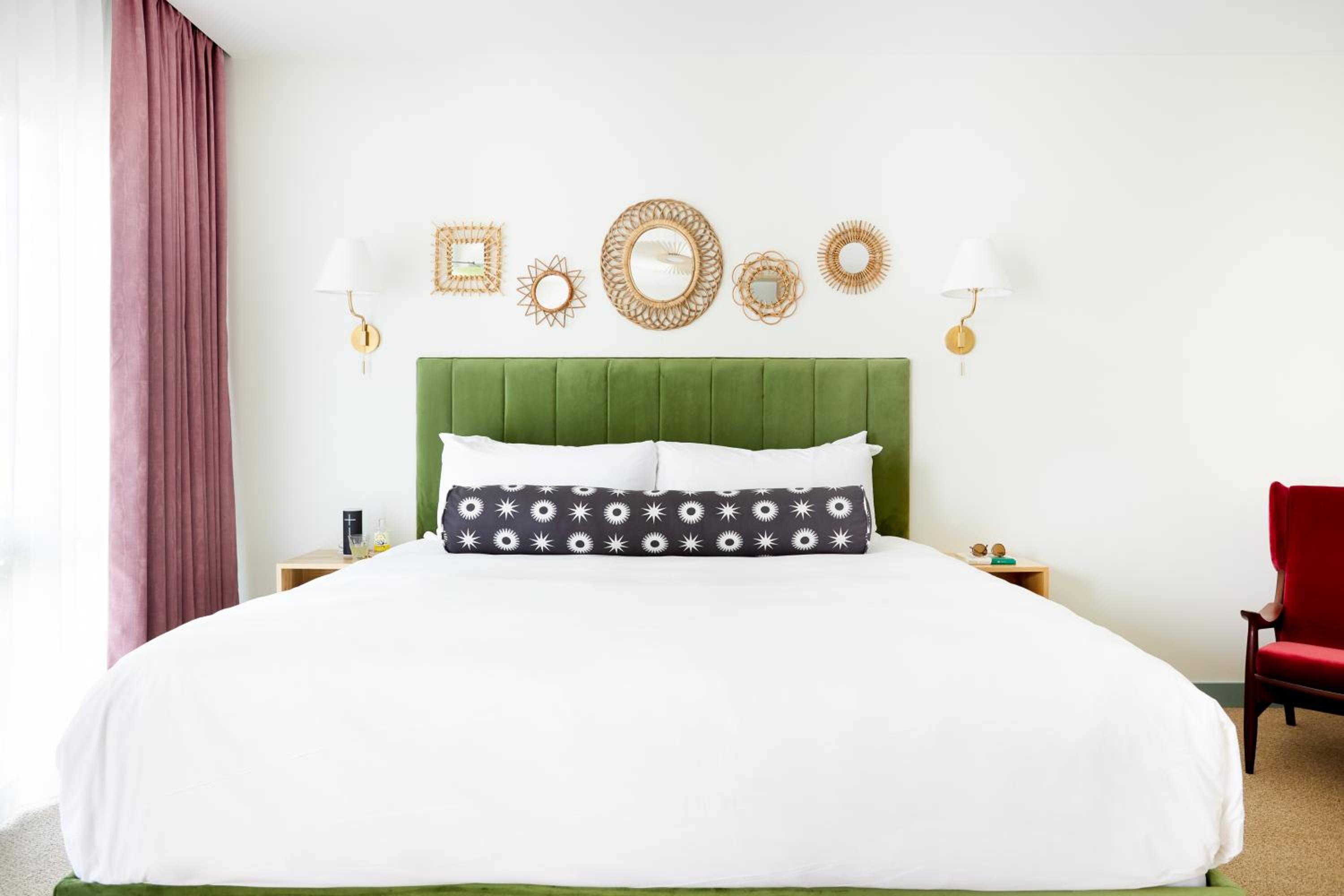 King Room with Garden View - Photo 2