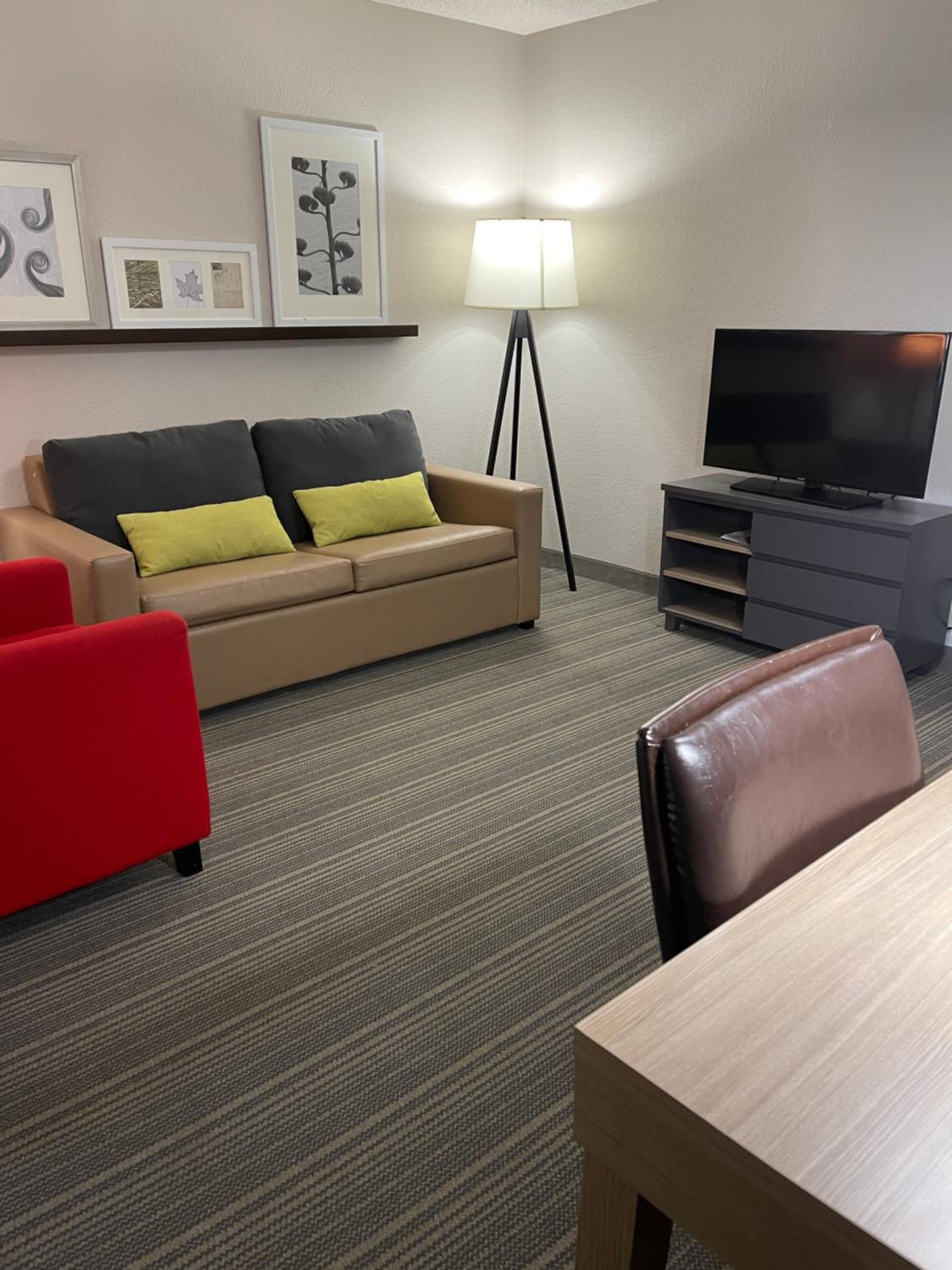 Queen Suite with Sofa Bed - Photo 1
