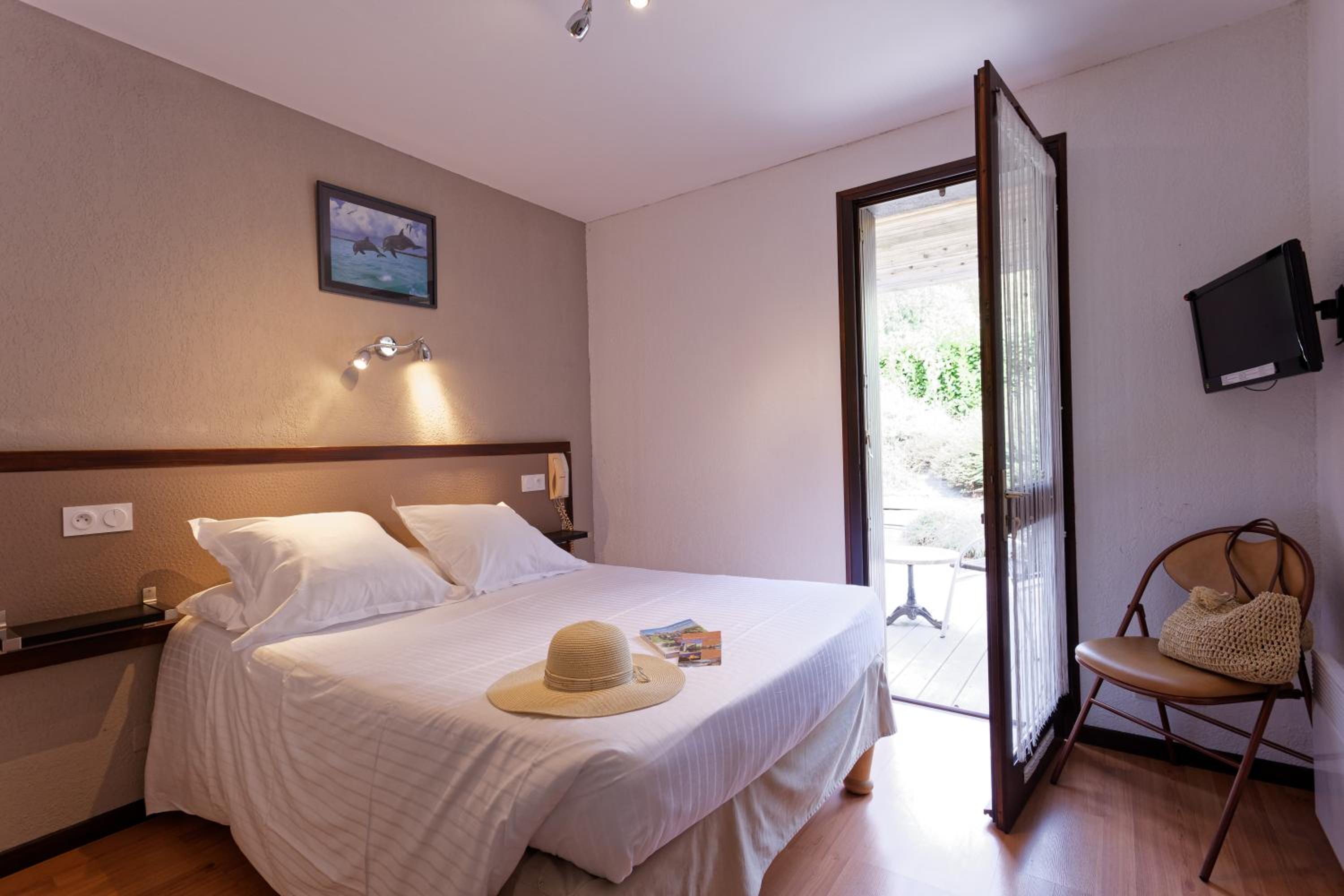 Double Room - Photo 1