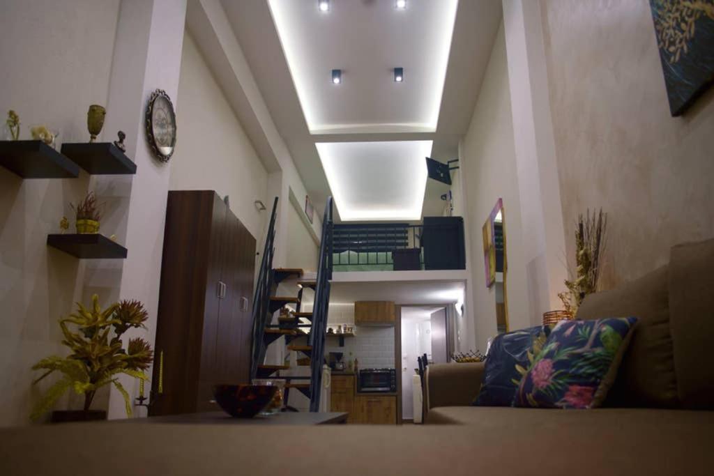 One-Bedroom Apartment - Photo 33