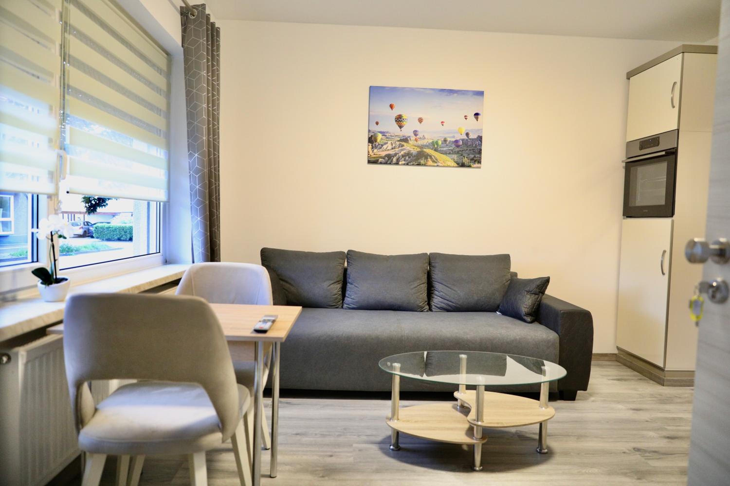 One-Bedroom Apartment photo 1