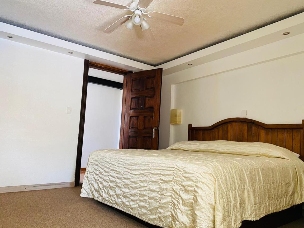 Double Room - Photo 11