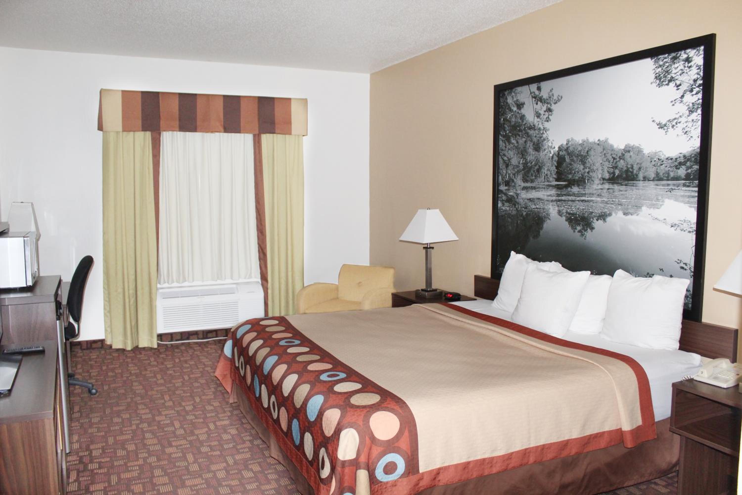 King Room - Non-Smoking - Photo 1