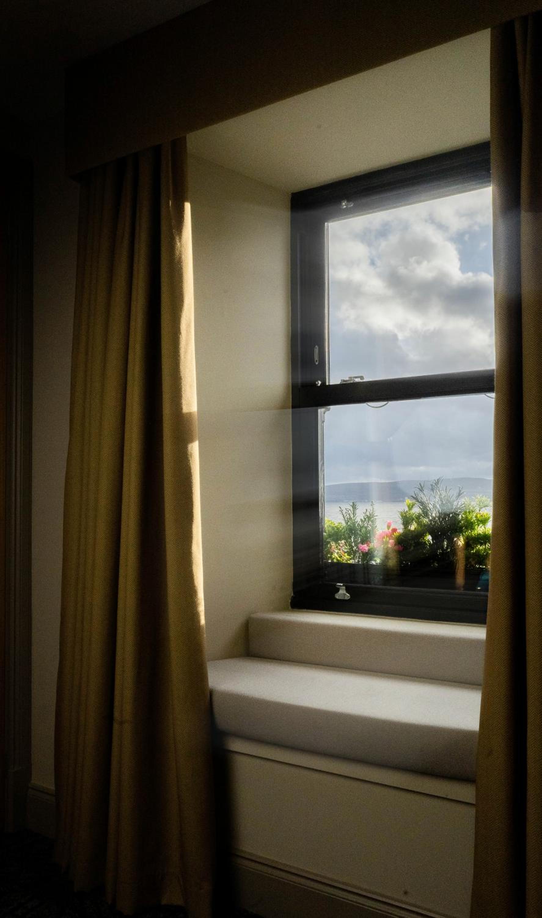 King Room with Sea View - Photo 2