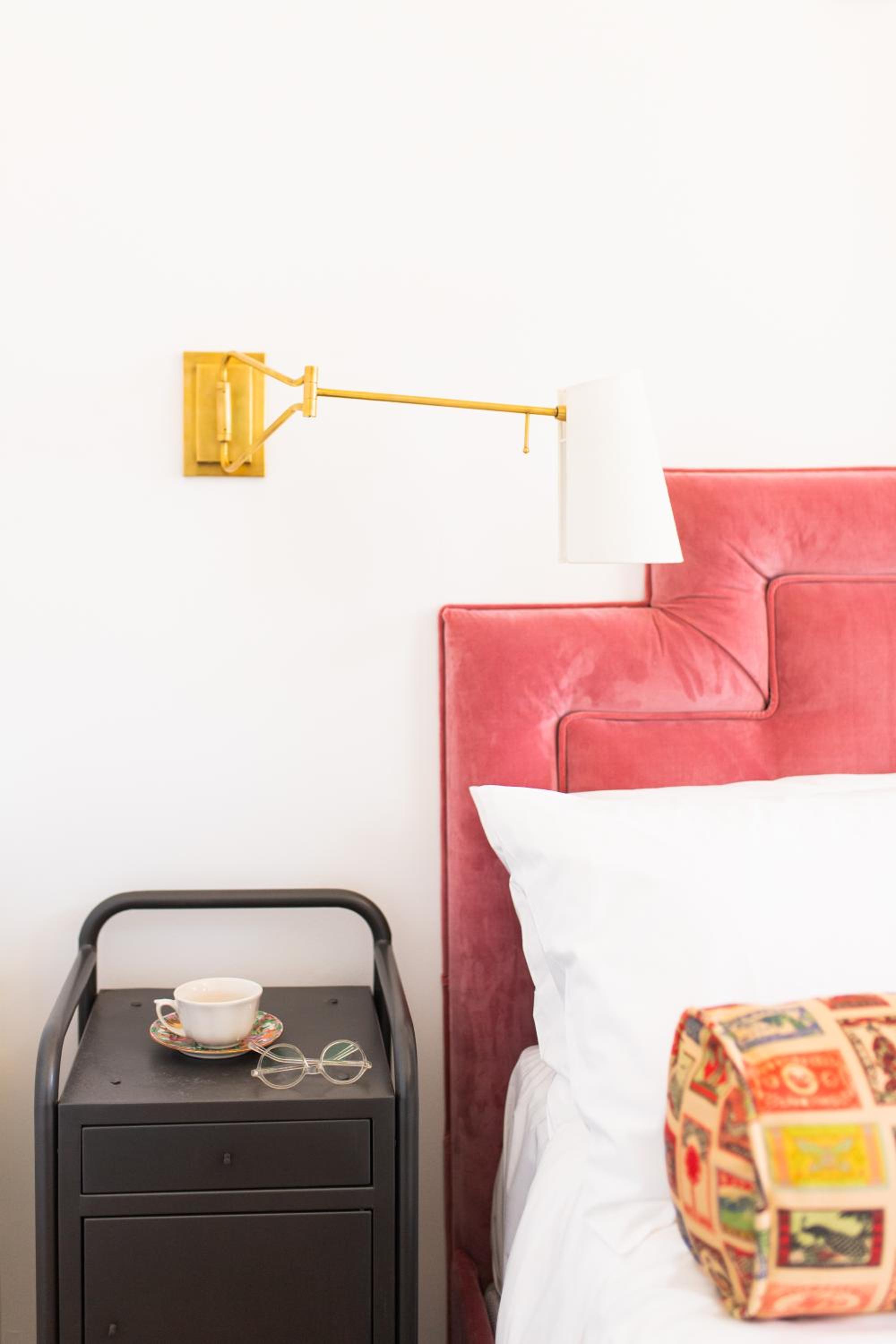 Deluxe Queen Room - Photo 4