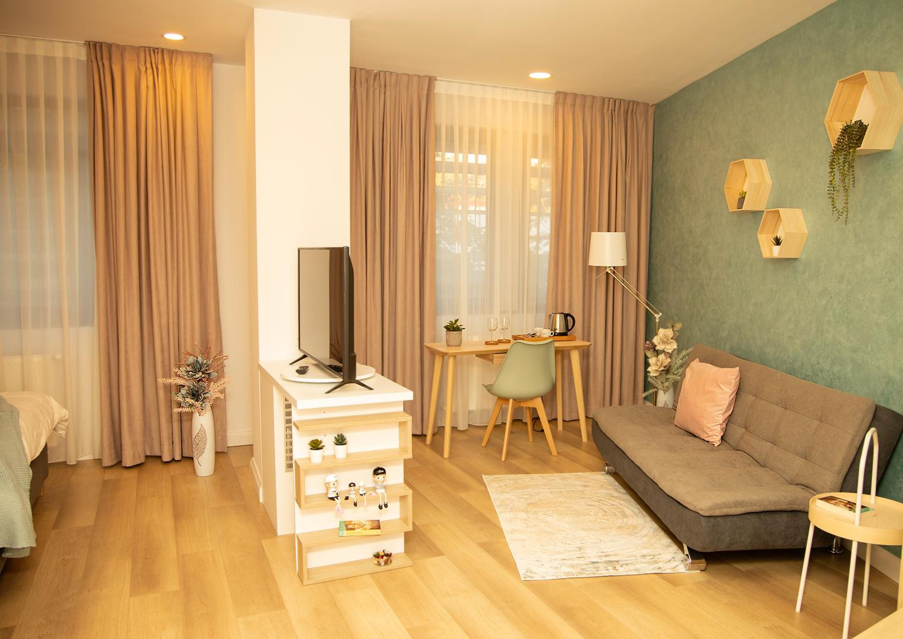 Deluxe Studio - Photo 2