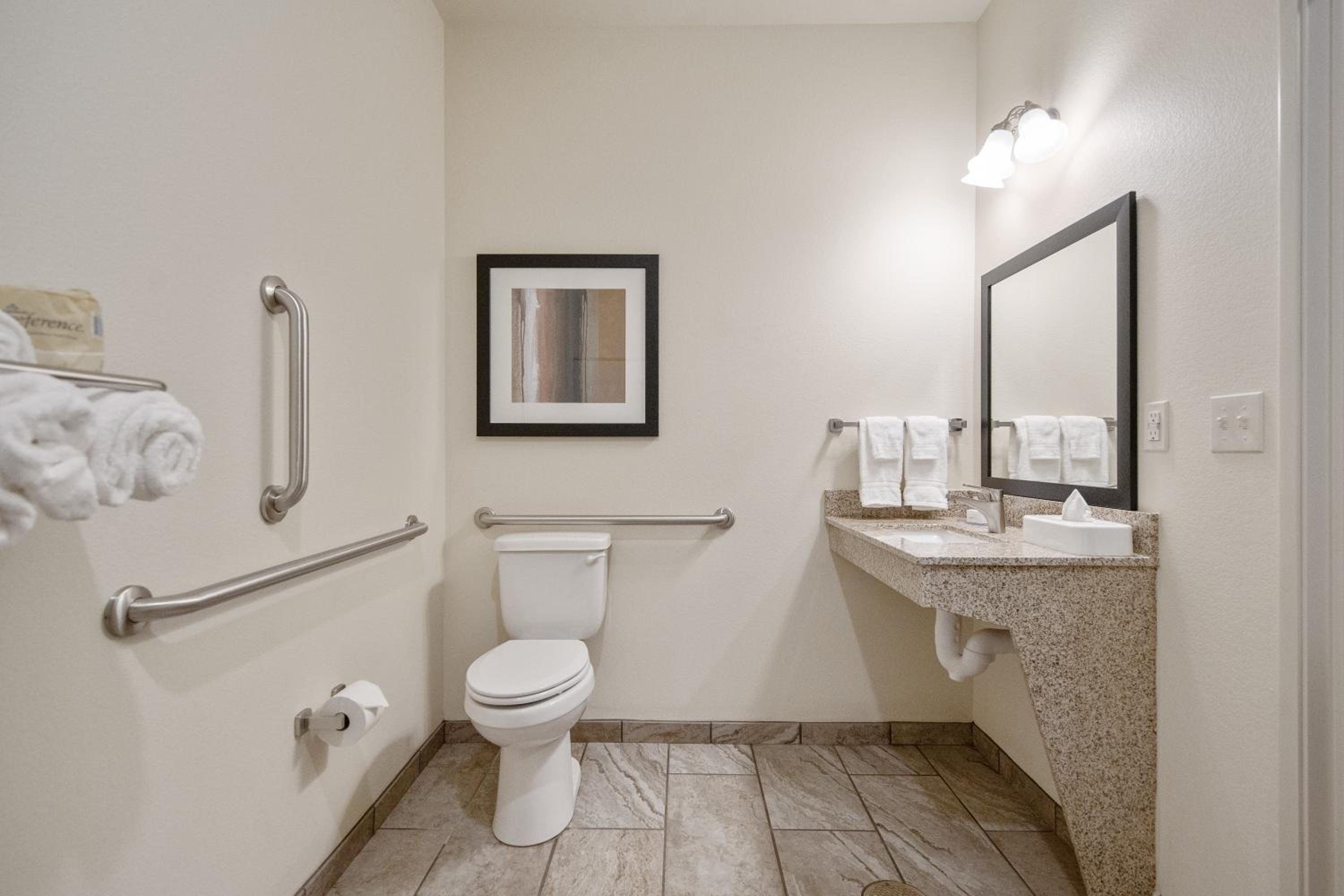 King Room - Disability Access - Photo 8