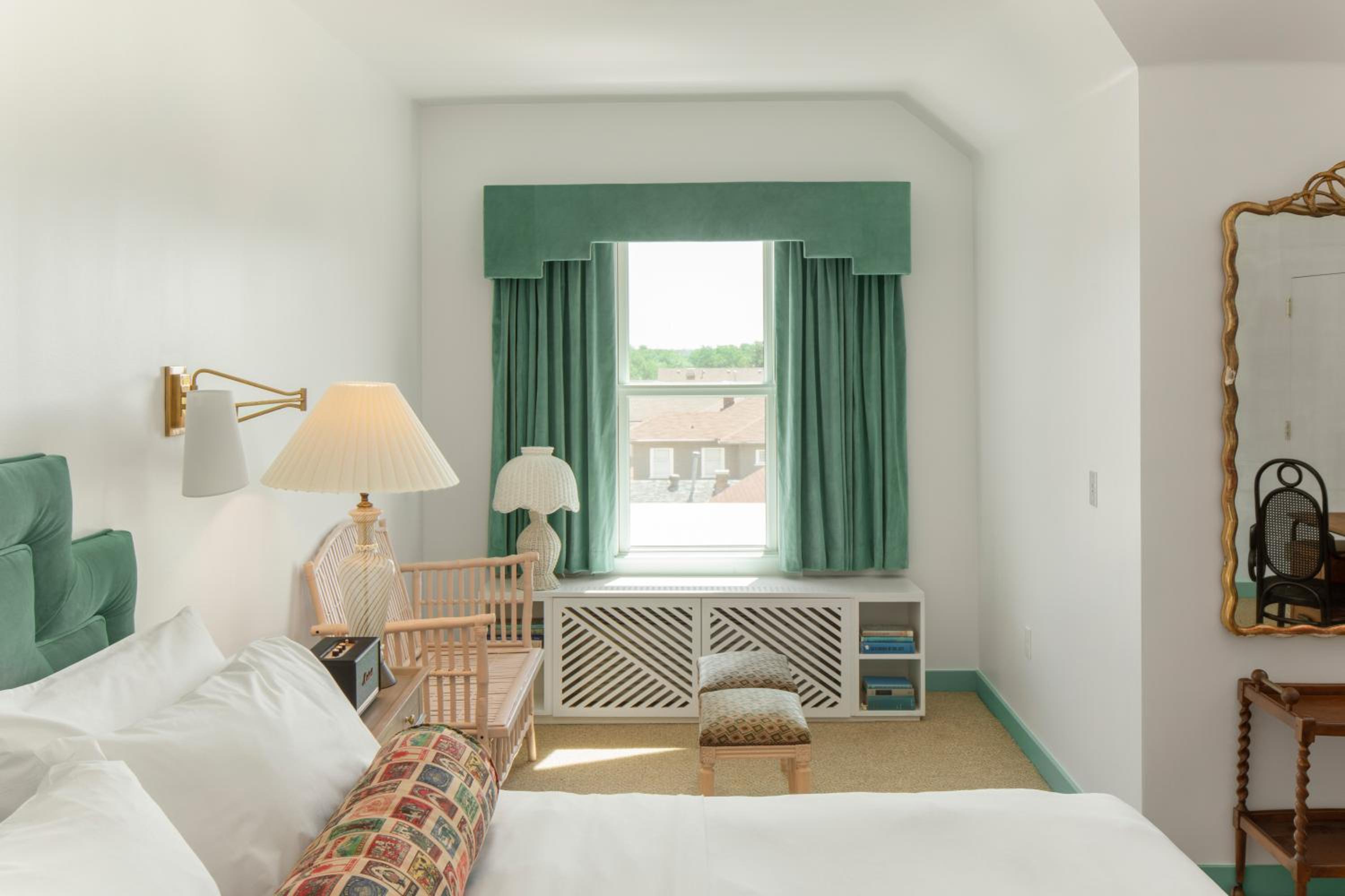Superior King Room - Photo 4