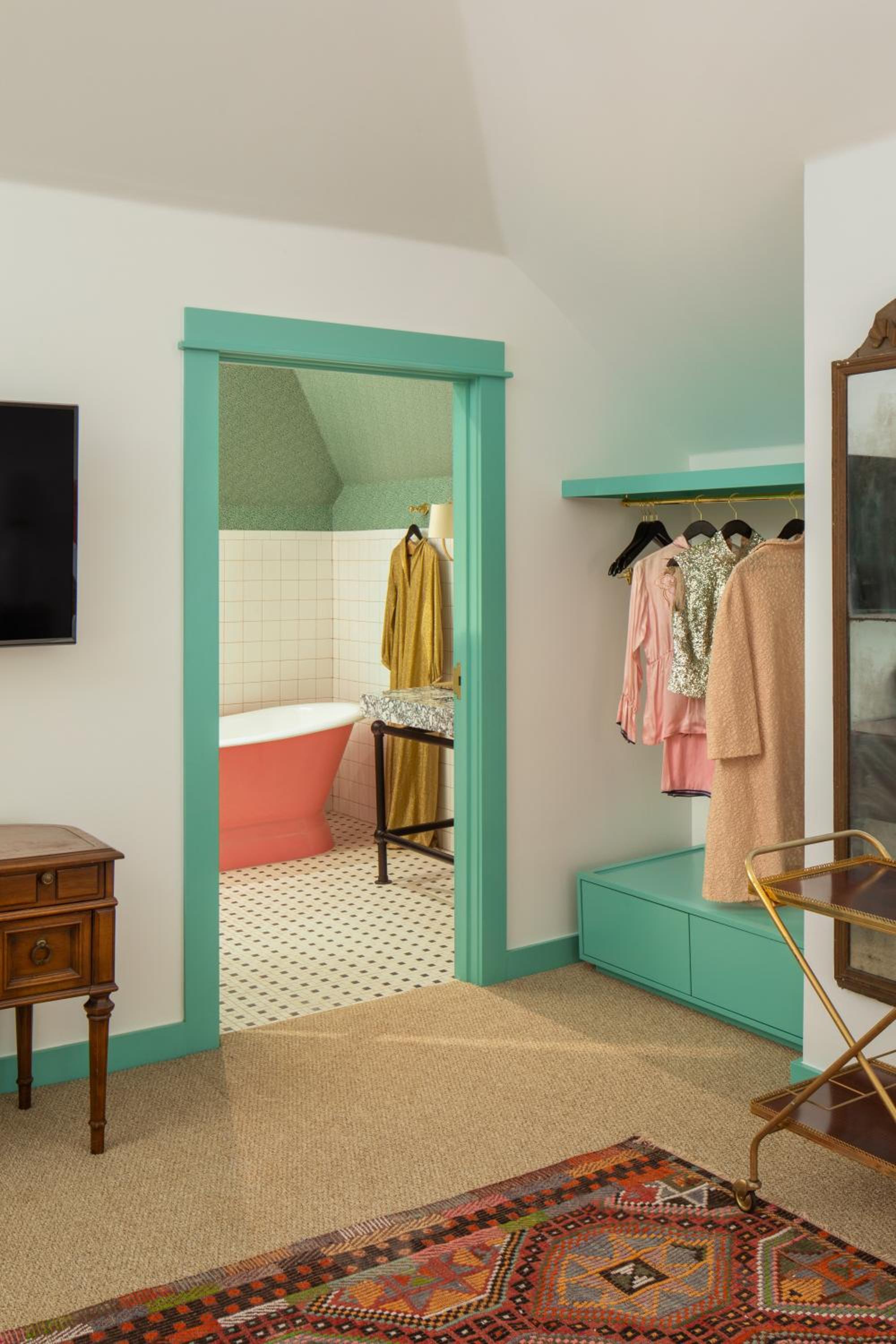 Superior King Room - Photo 3