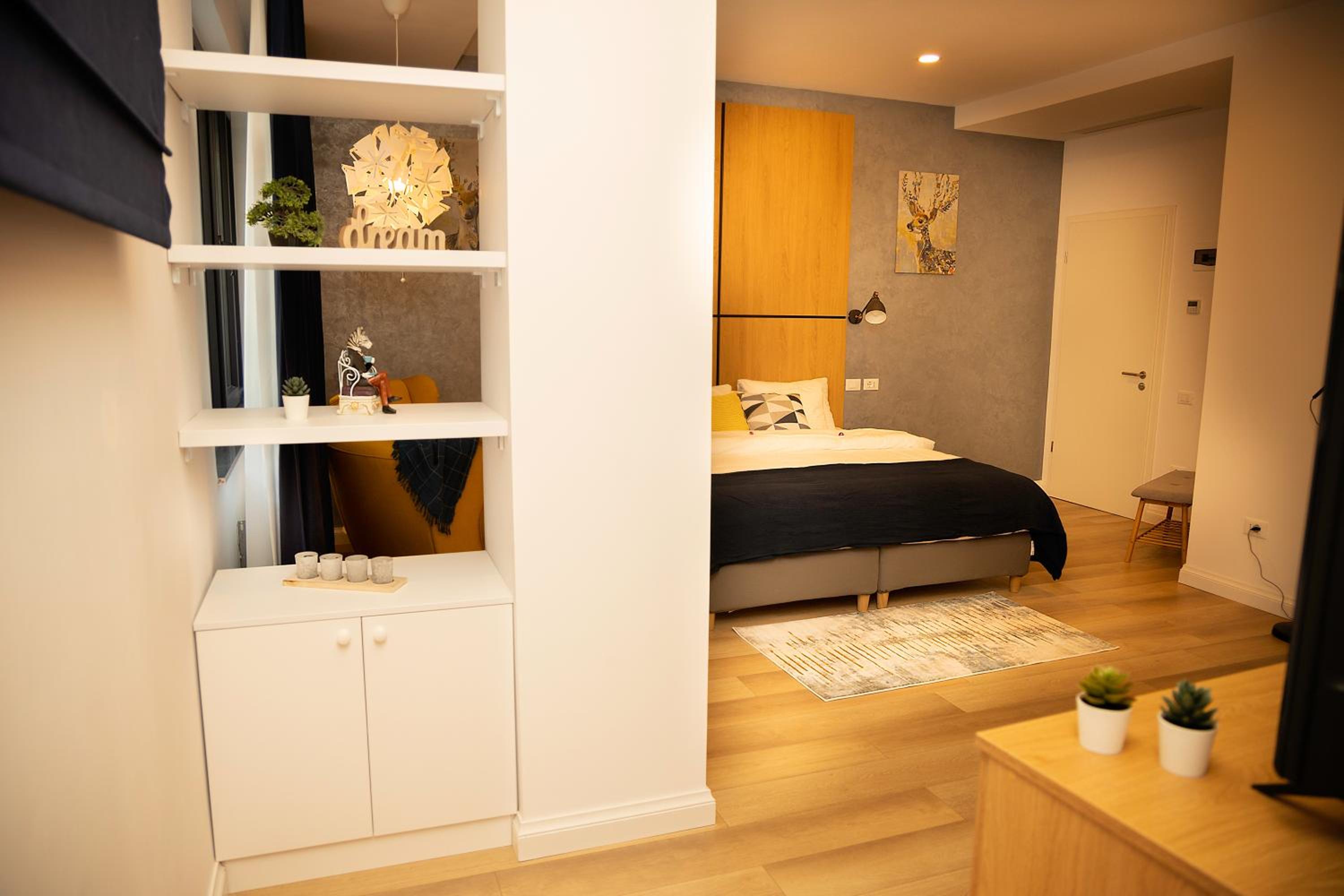 Deluxe Double or Twin Room - Photo 19