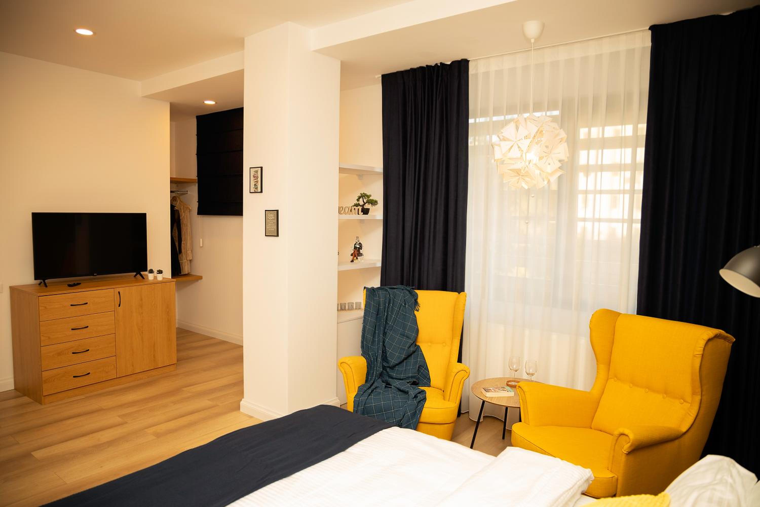 Deluxe Double or Twin Room - Photo 21