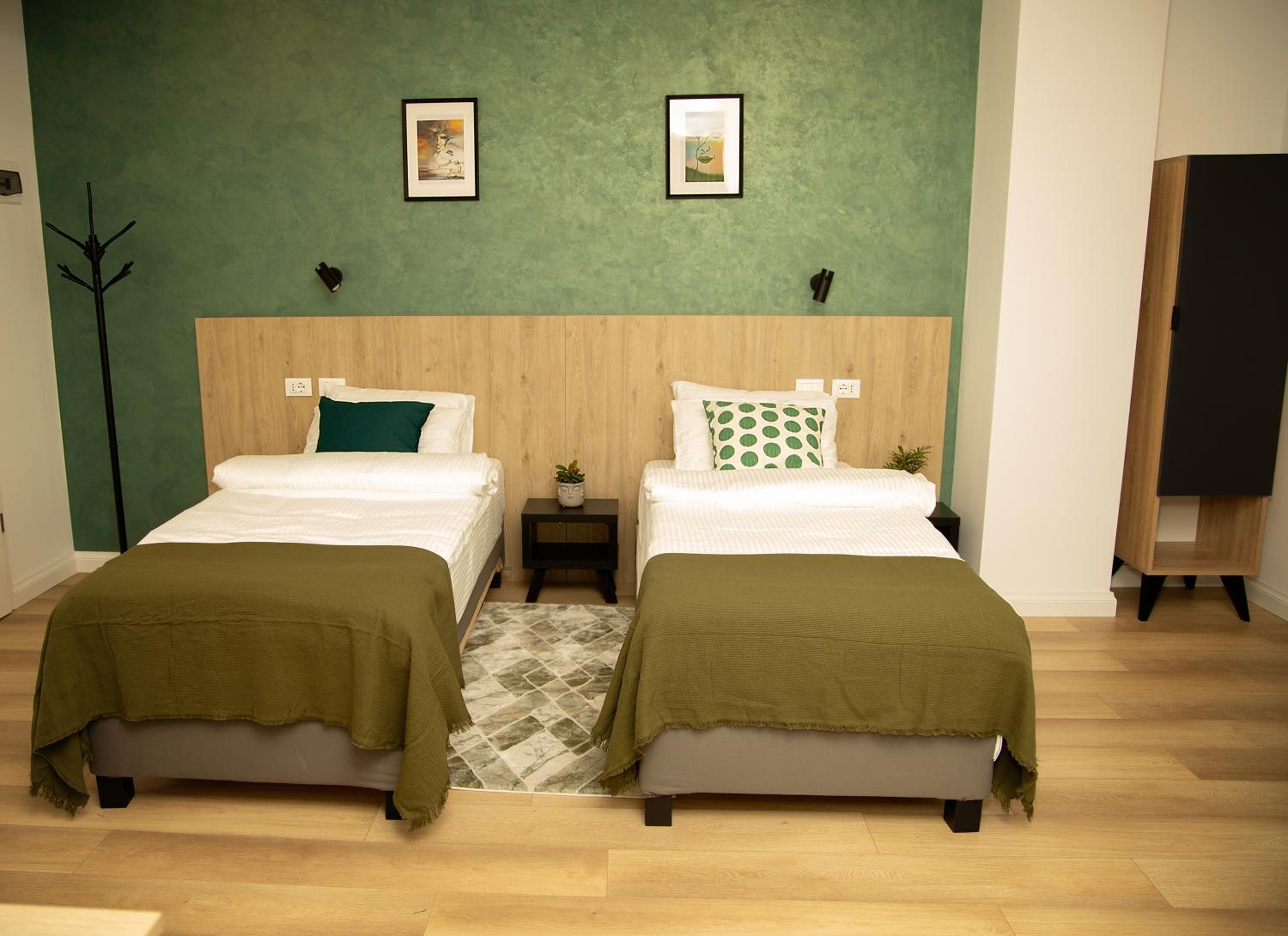 Deluxe Double or Twin Room - Photo 7