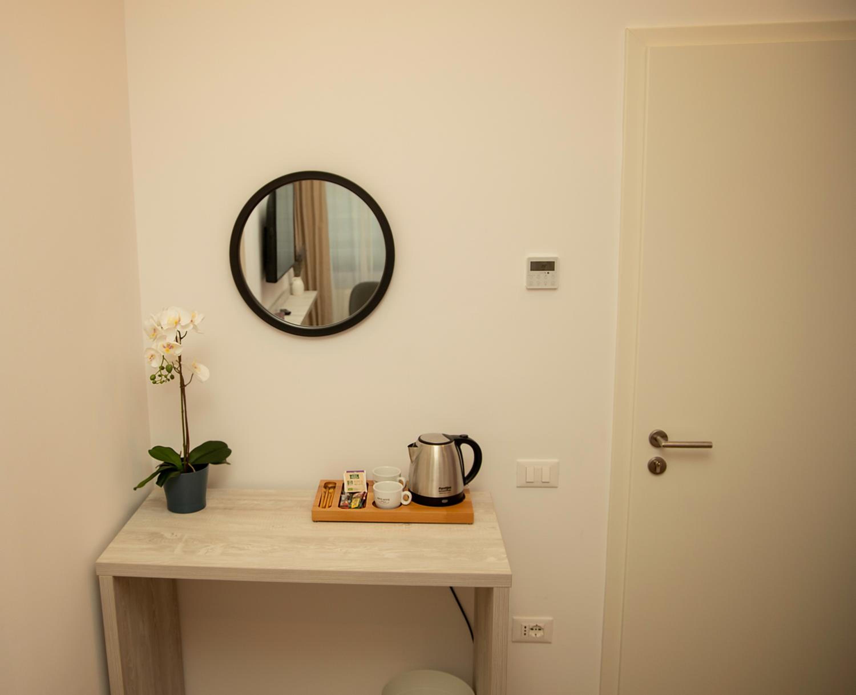 Standard Double Room - Photo 4