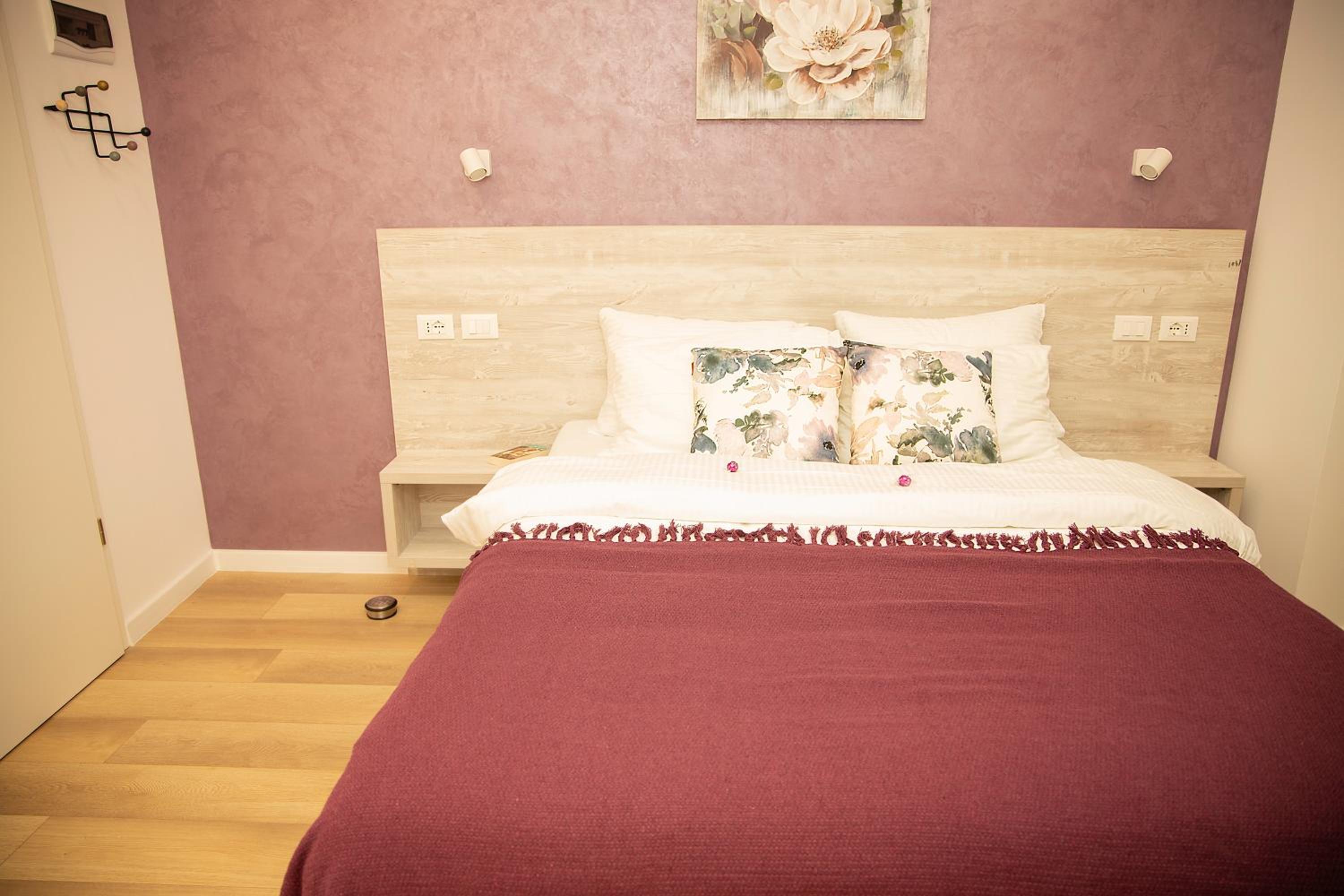 Standard Double Room - Photo 1