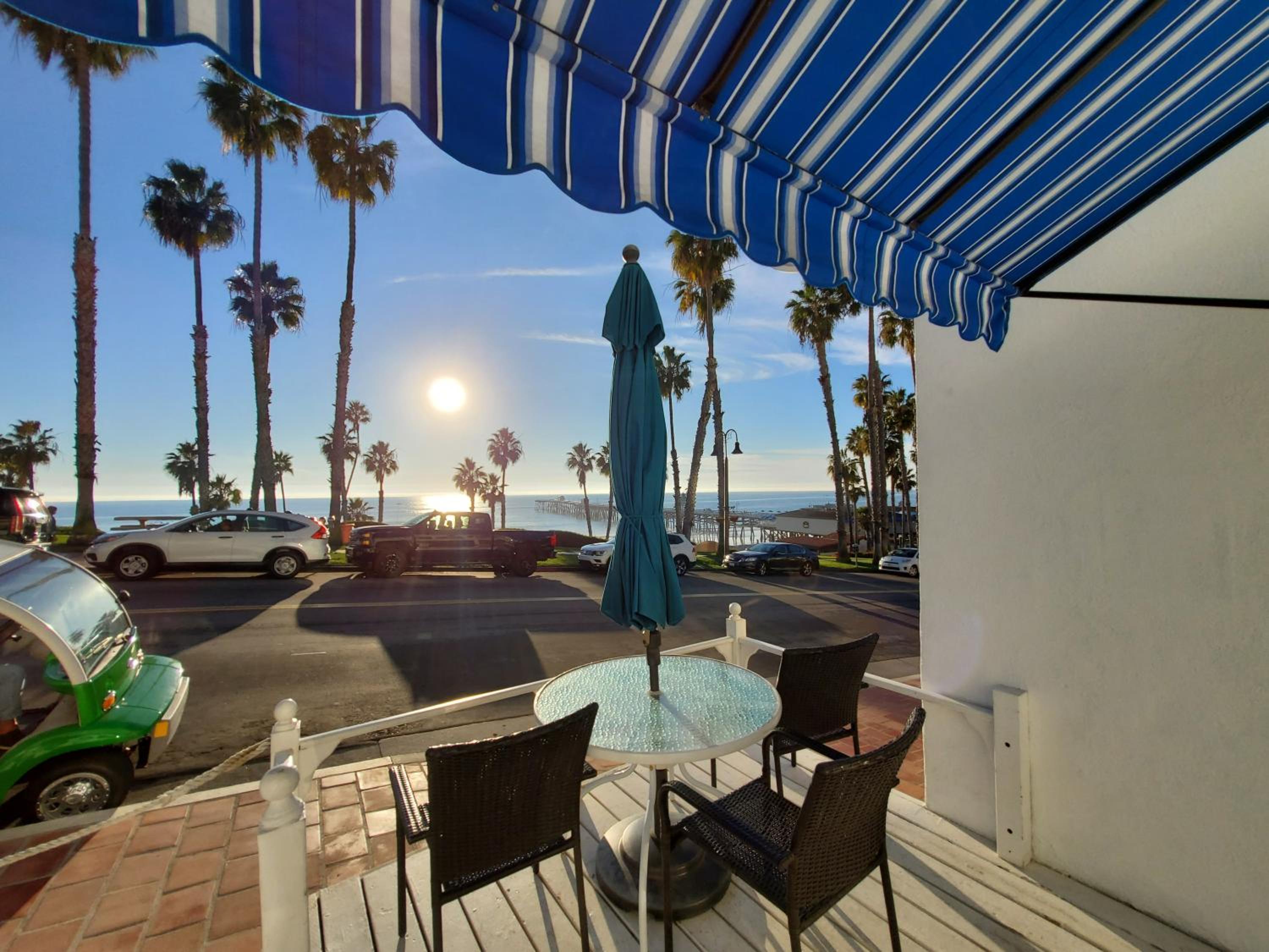 Ocean Front Studio - Photo 9