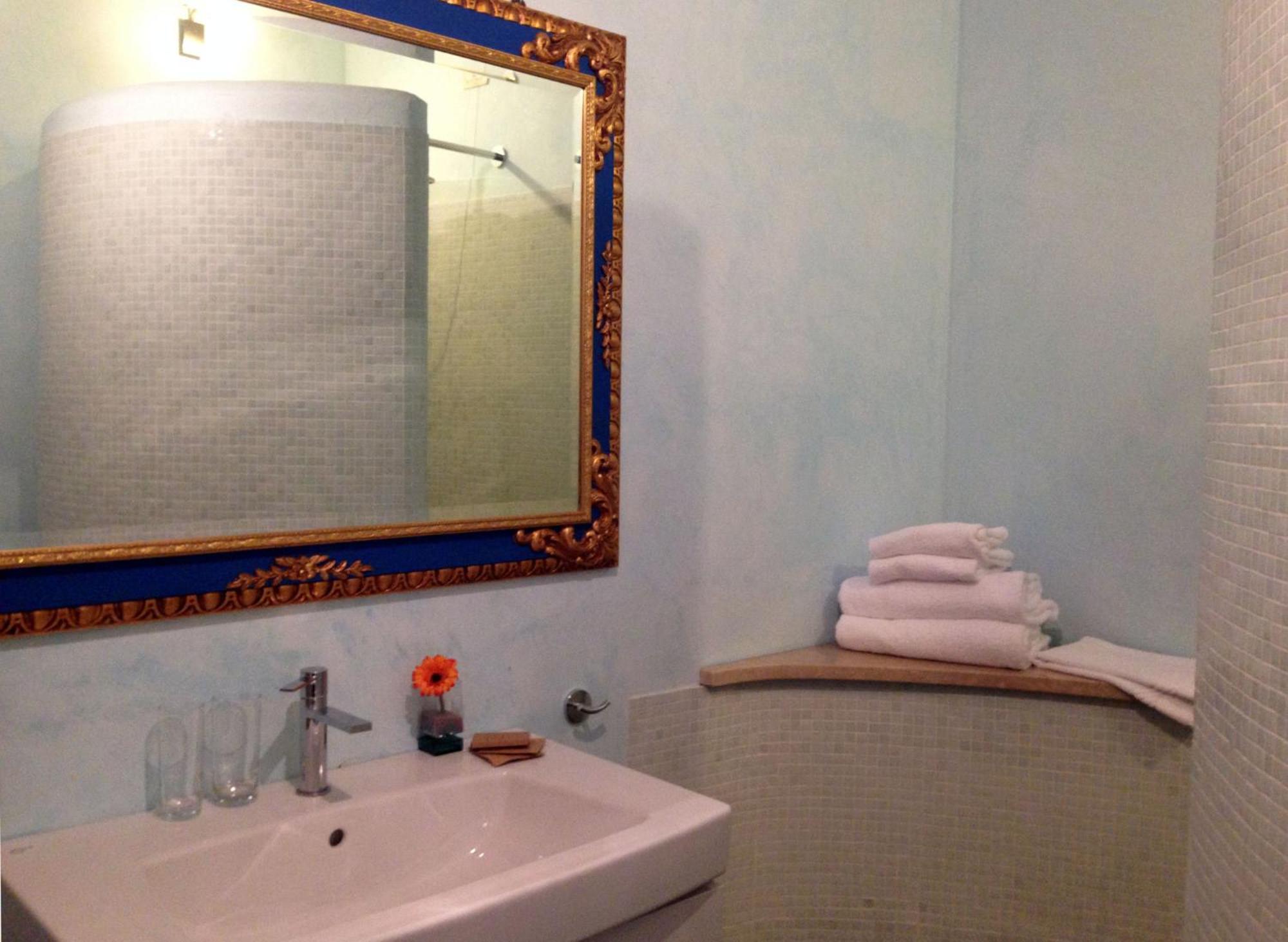 Superior Double Room - Photo 16