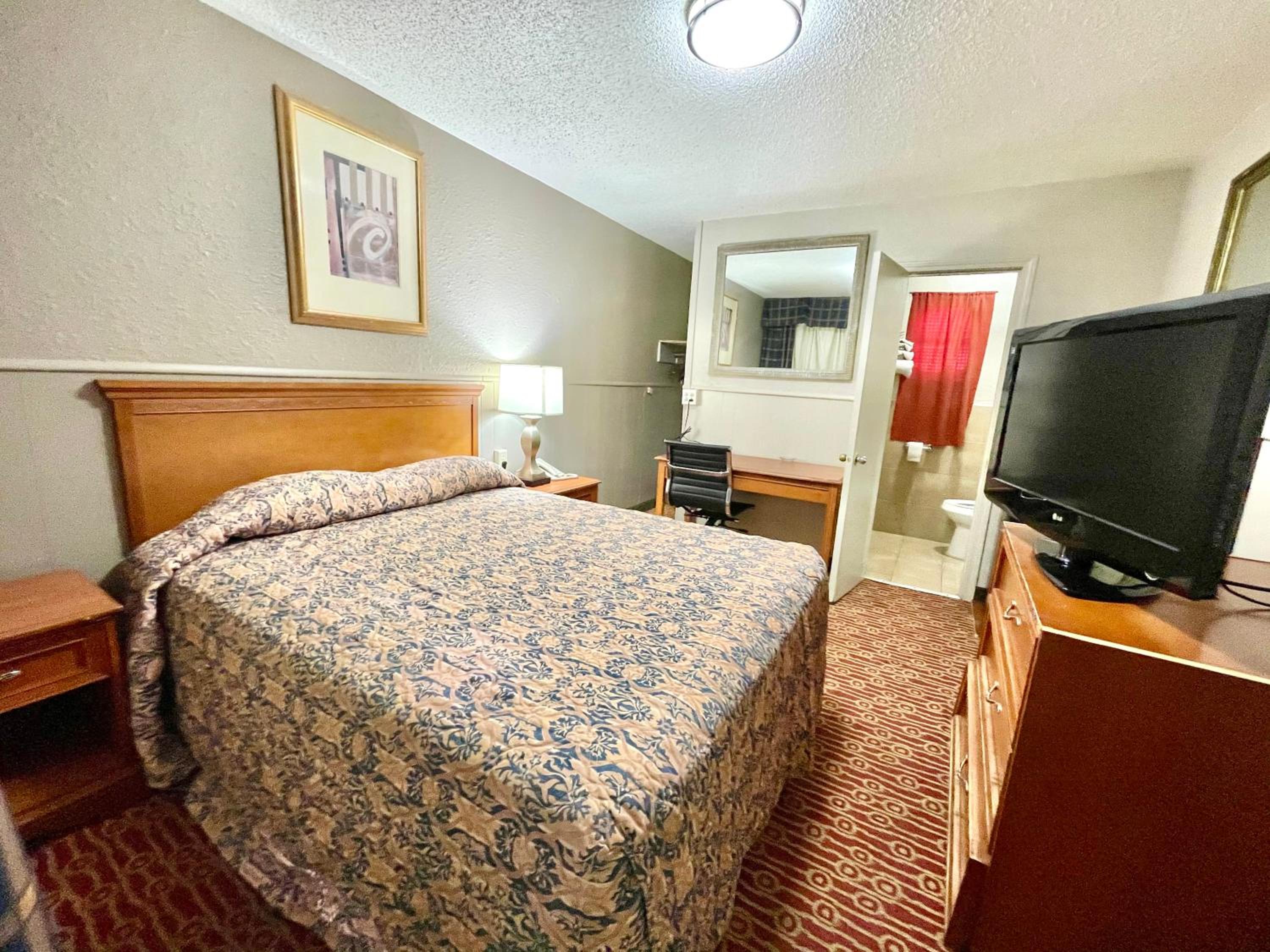 Standard Queen Room photo 1
