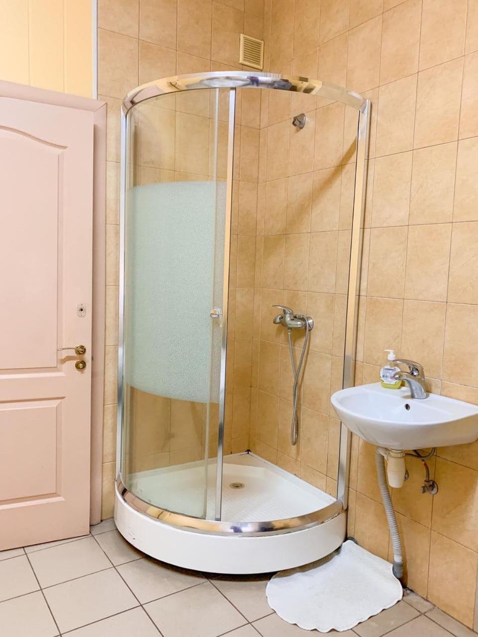 Double Room with Shared Toilet photo 2
