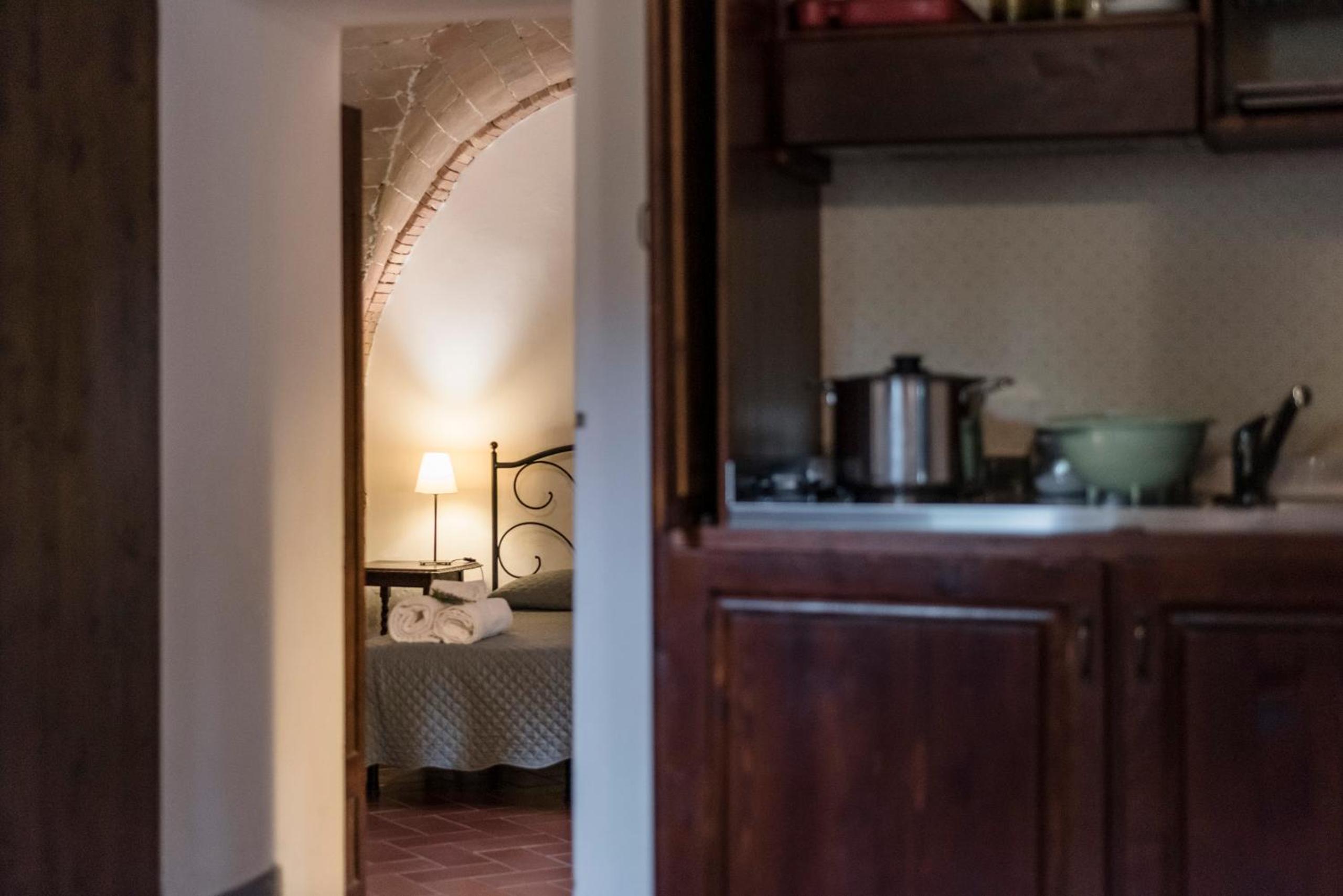 One-Bedroom Apartment - Photo 8