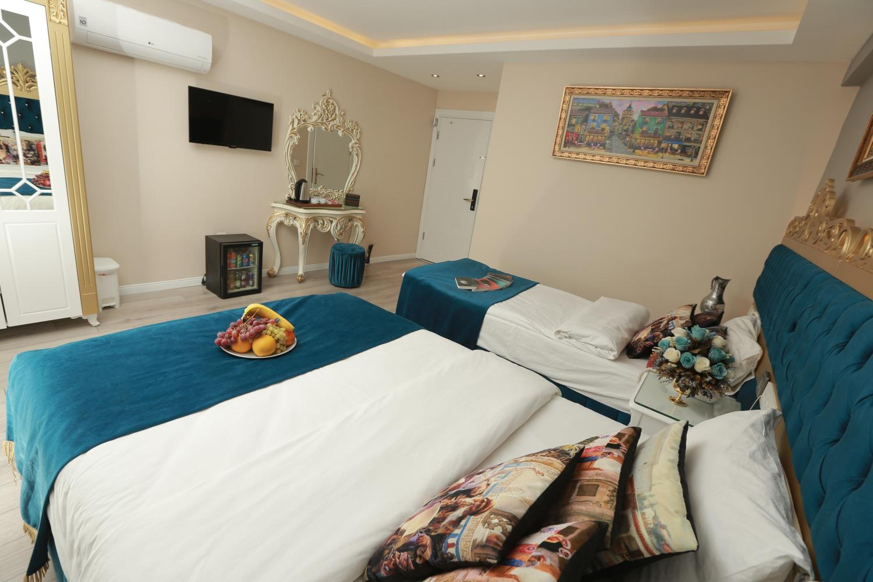 Standard Triple Room photo 3