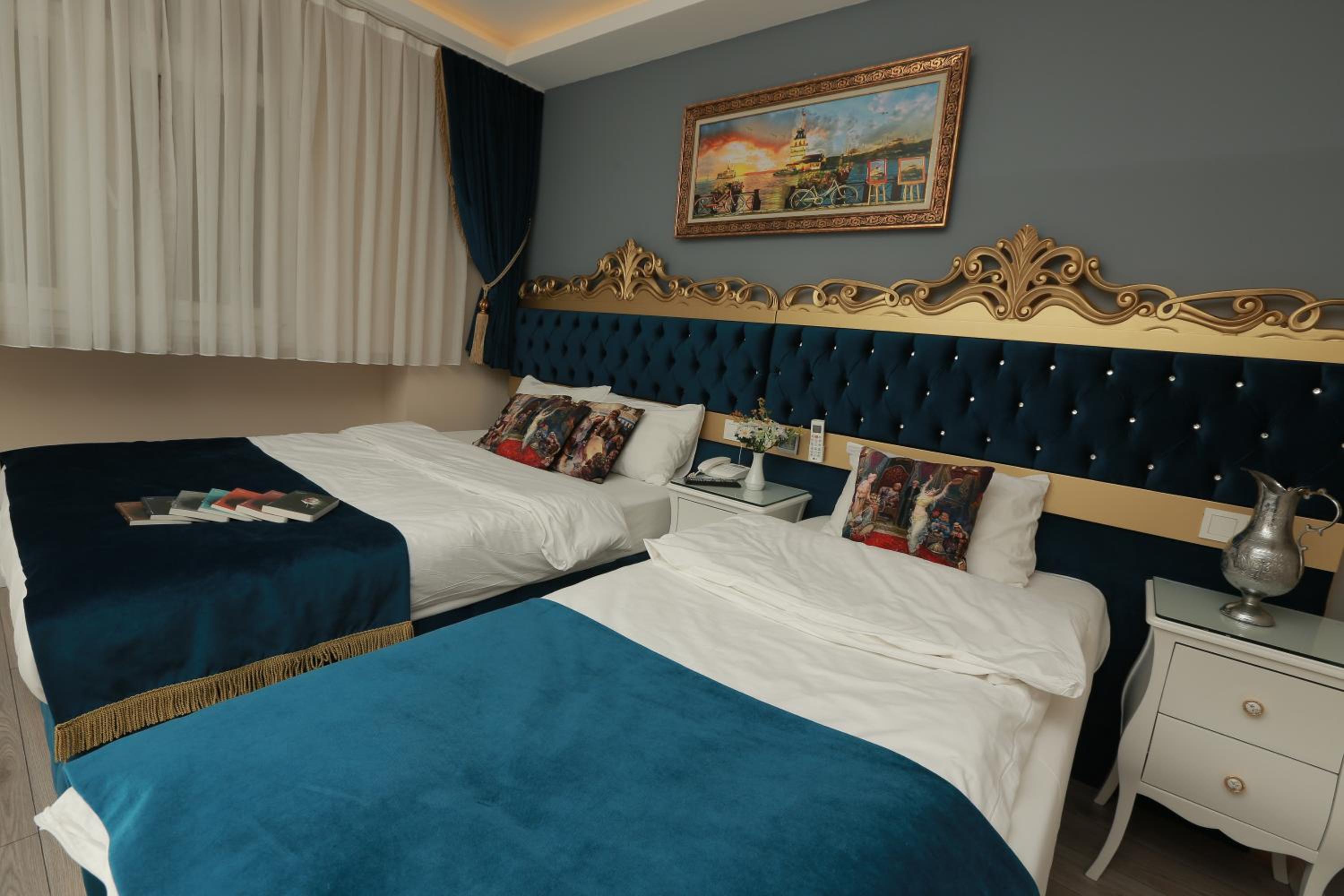 Economy Quadruple Room photo 2