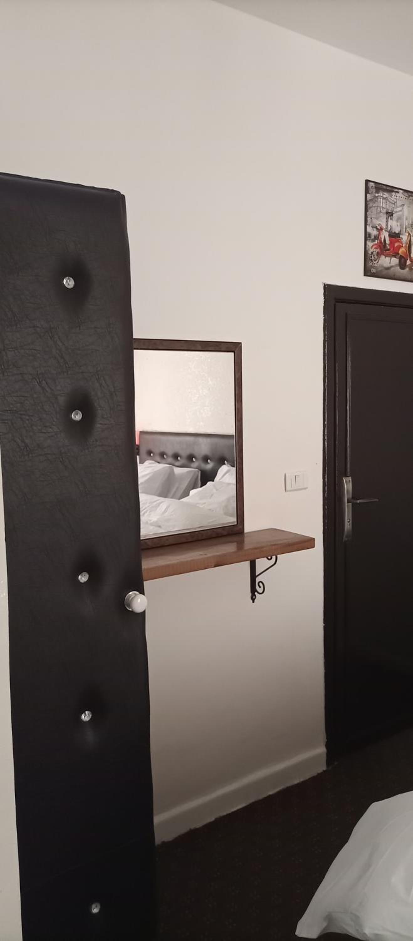 Budget Double Room - Photo 1