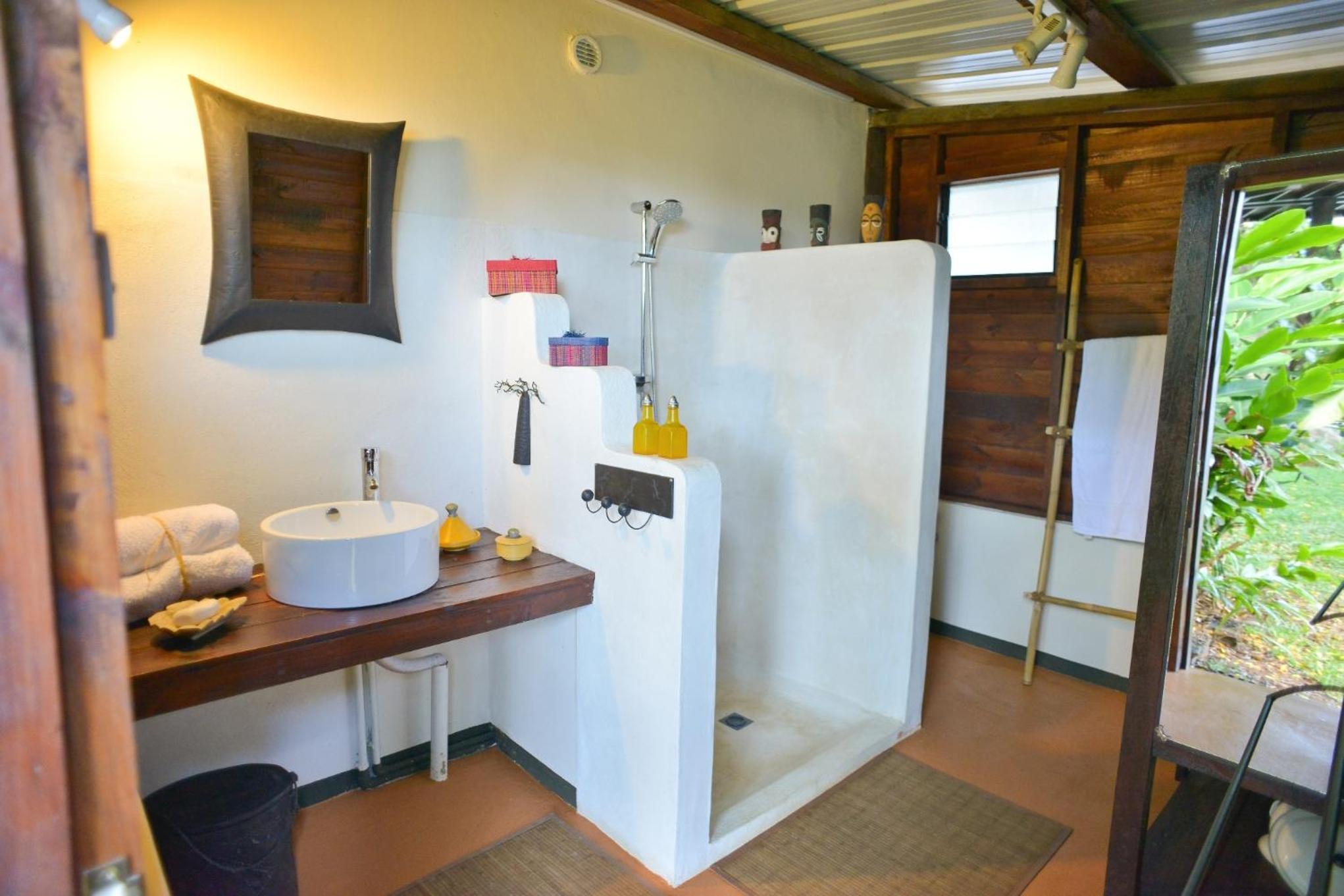 Tree Hut photo 3