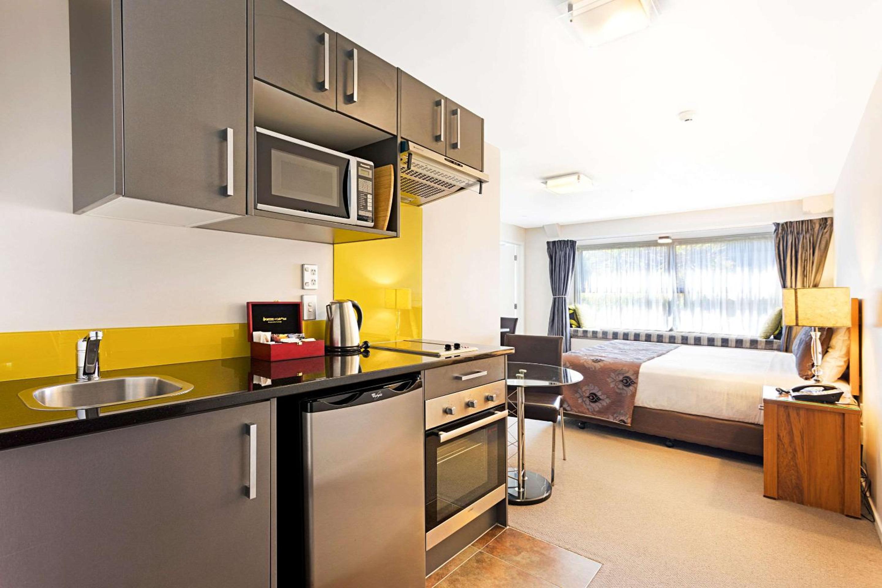 One-Bedroom Suite with Kitchen - Photo 12