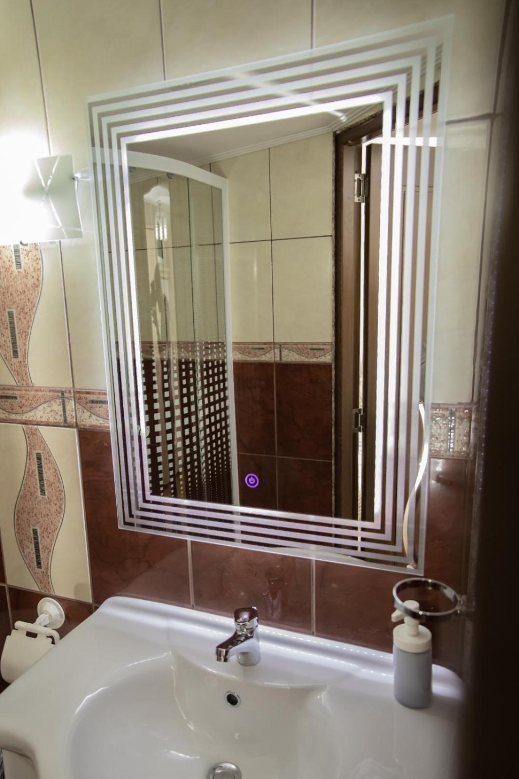 Deluxe Double Room with Balcony - Photo 2