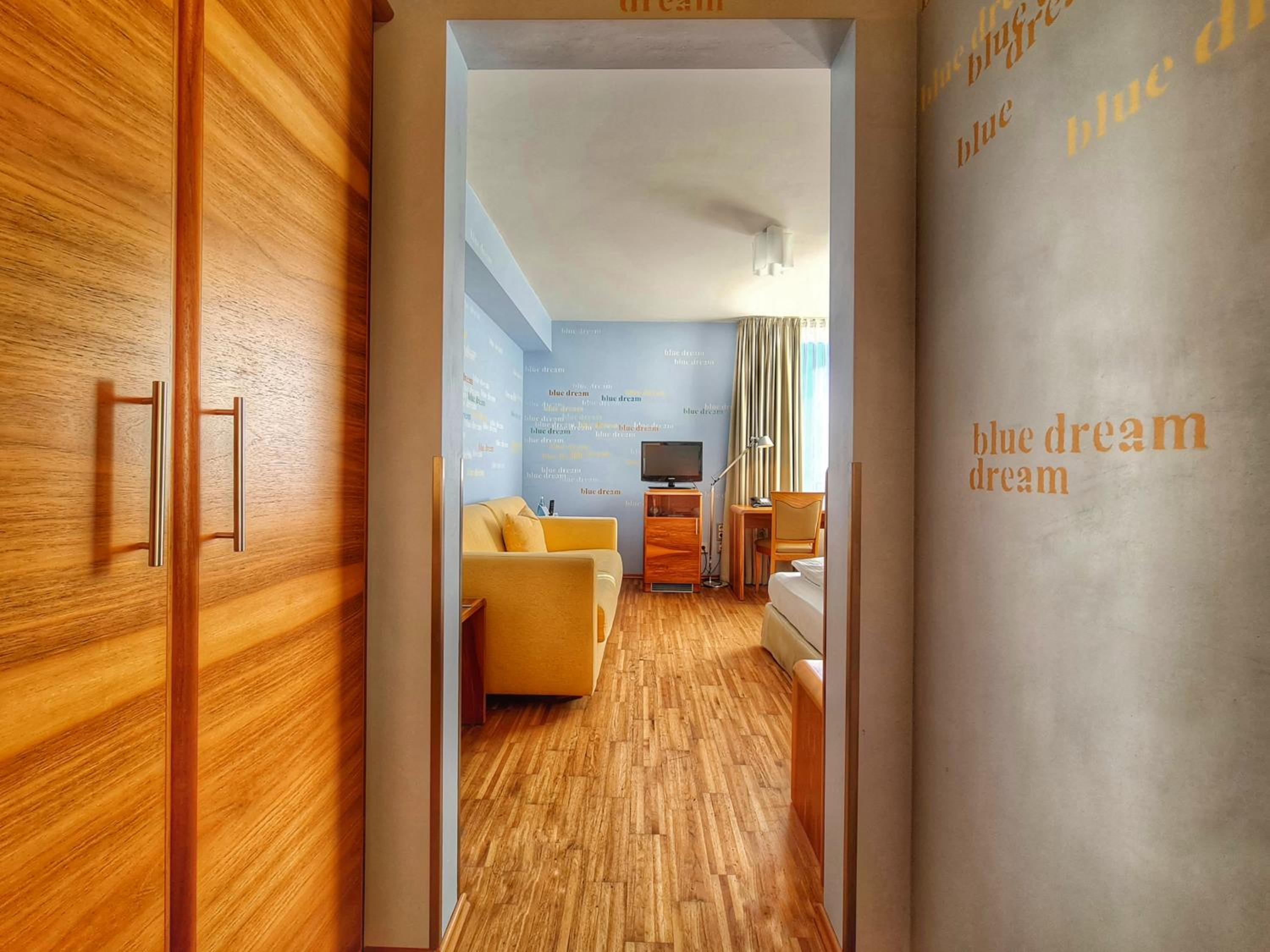 Large Single Room