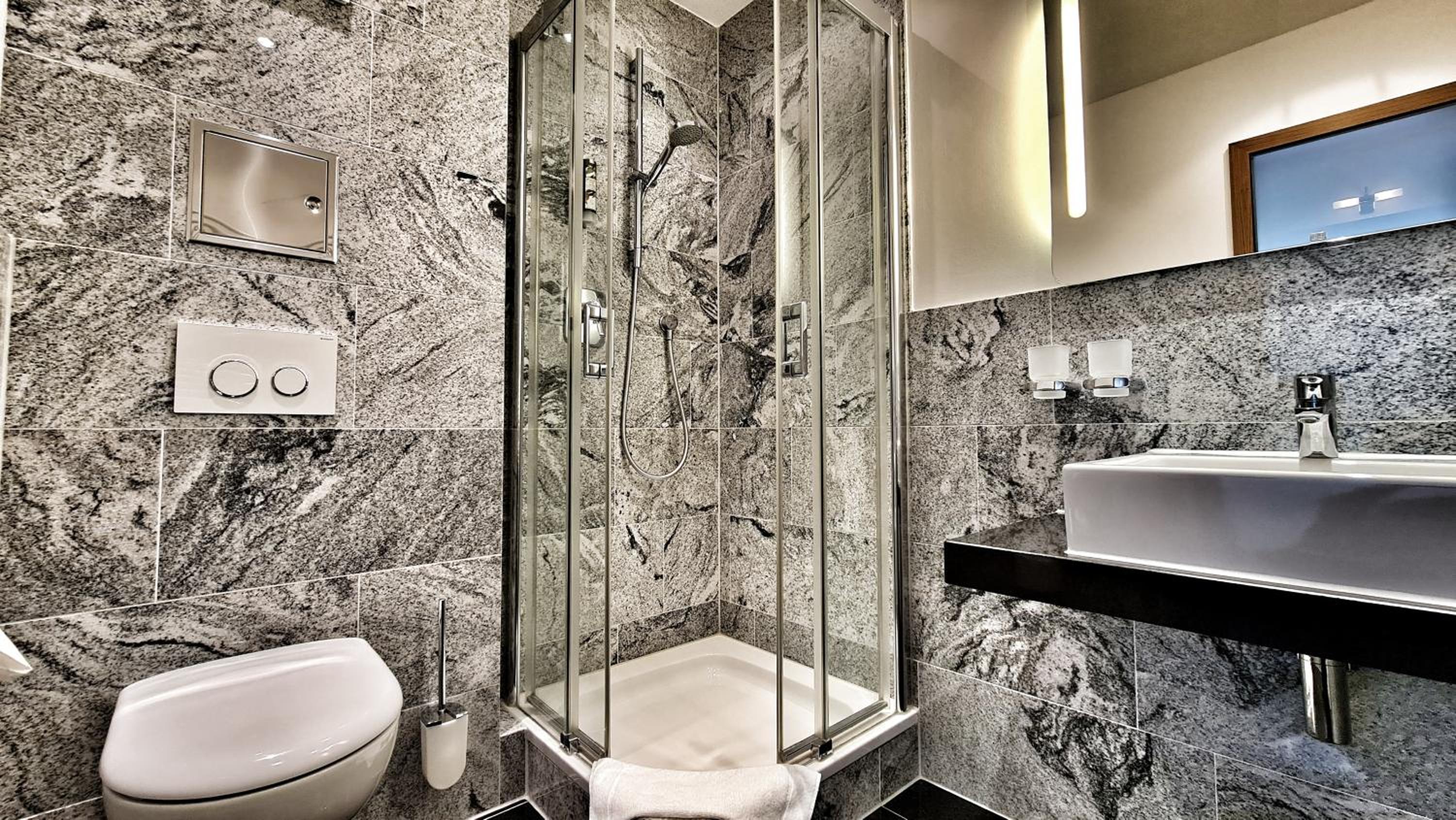 Double Room - Photo 11