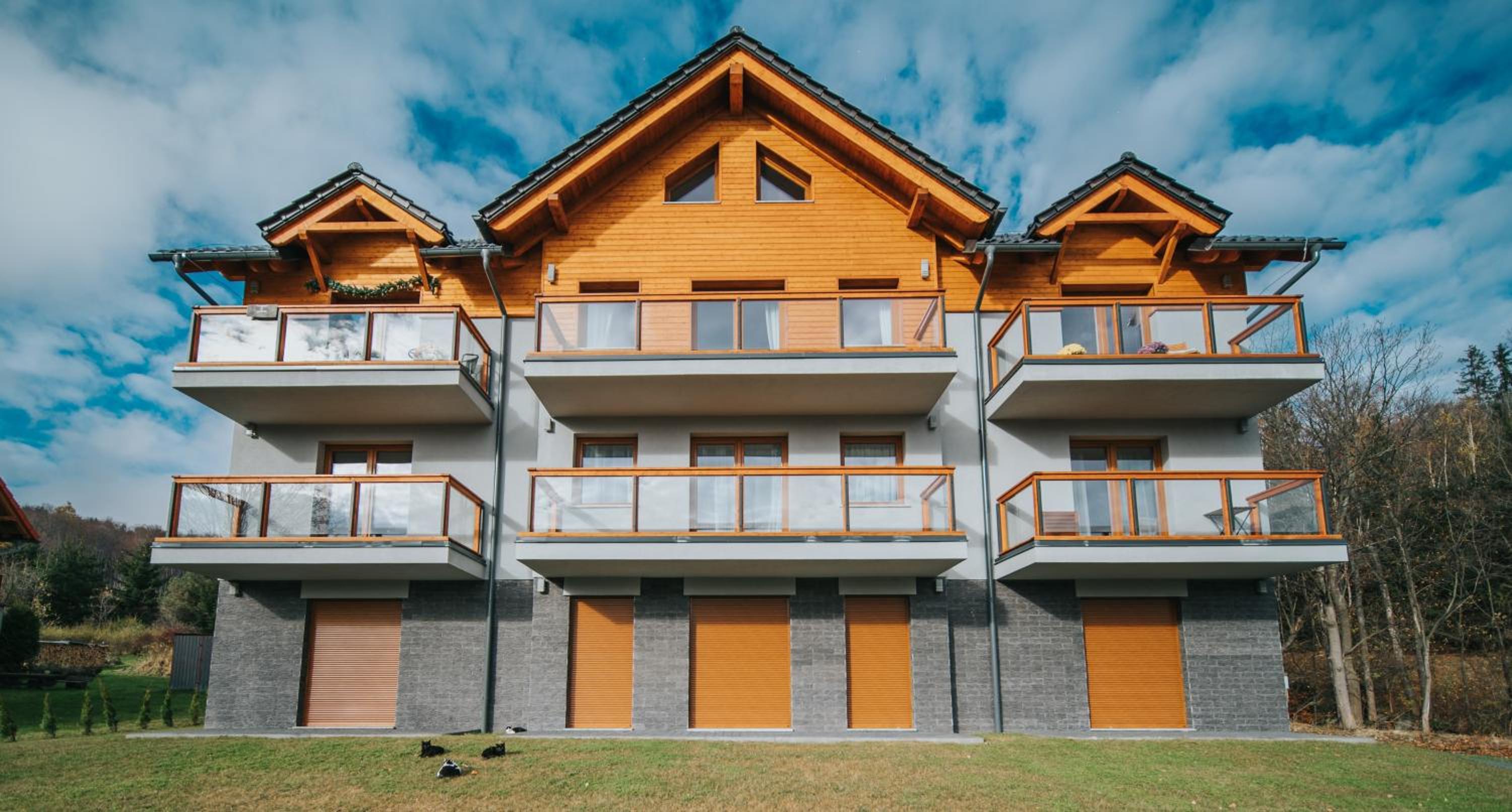 Apartment with Mountain View photo 1