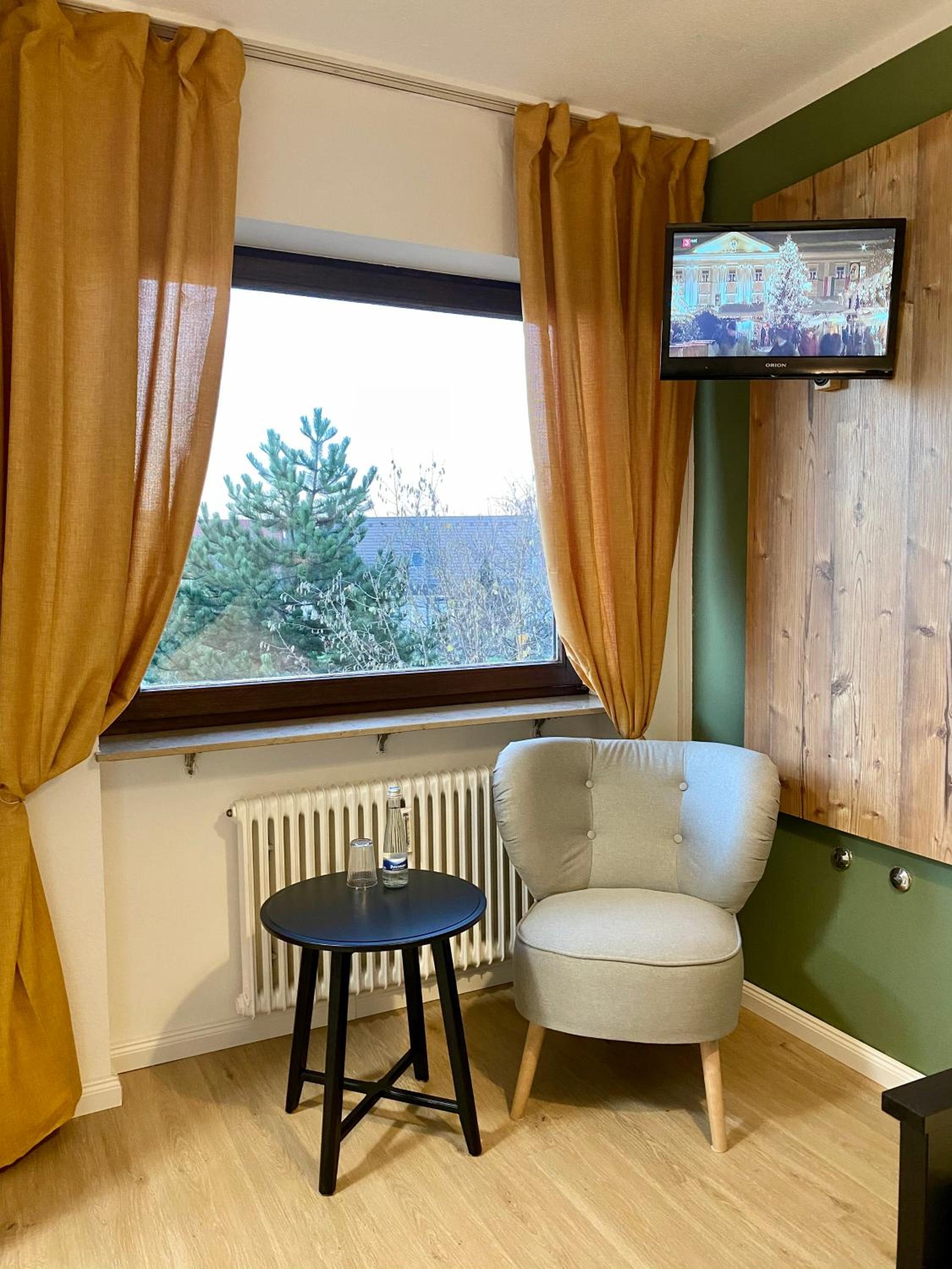 Single Room photo 2