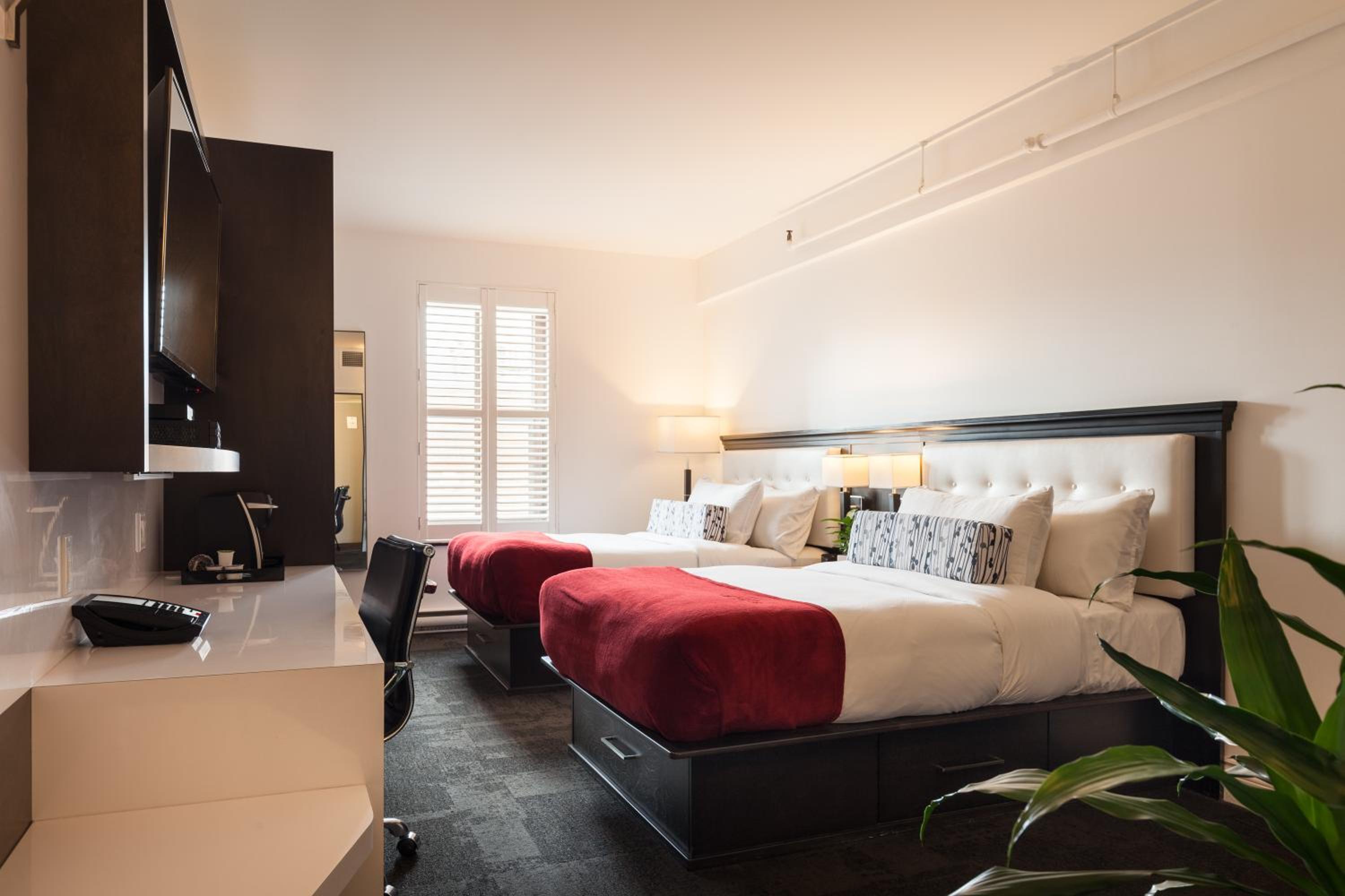 Superior Double Room with Two Double Beds
