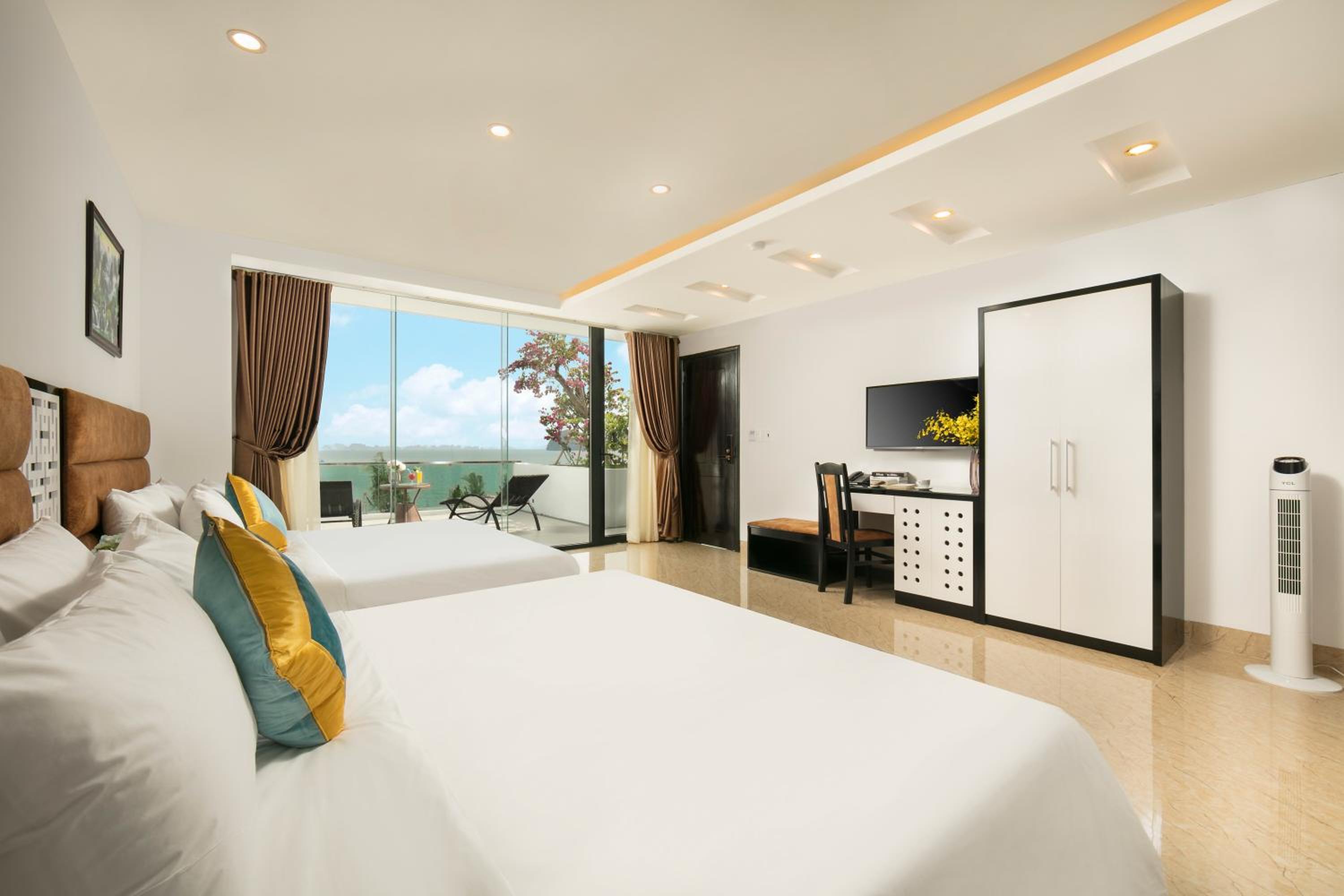 Elegence Family with Balcony City View or Sea View