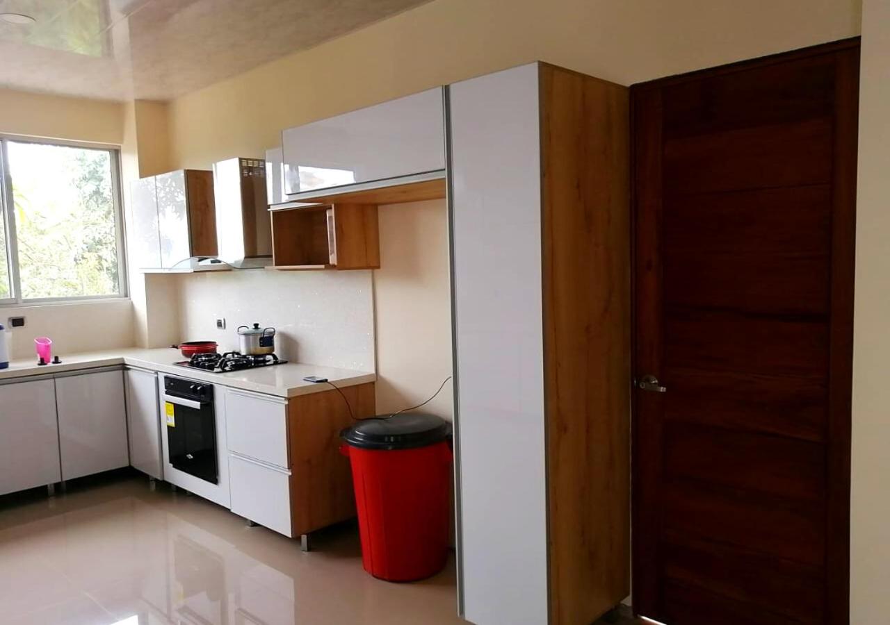 Four-Bedroom House photo 2