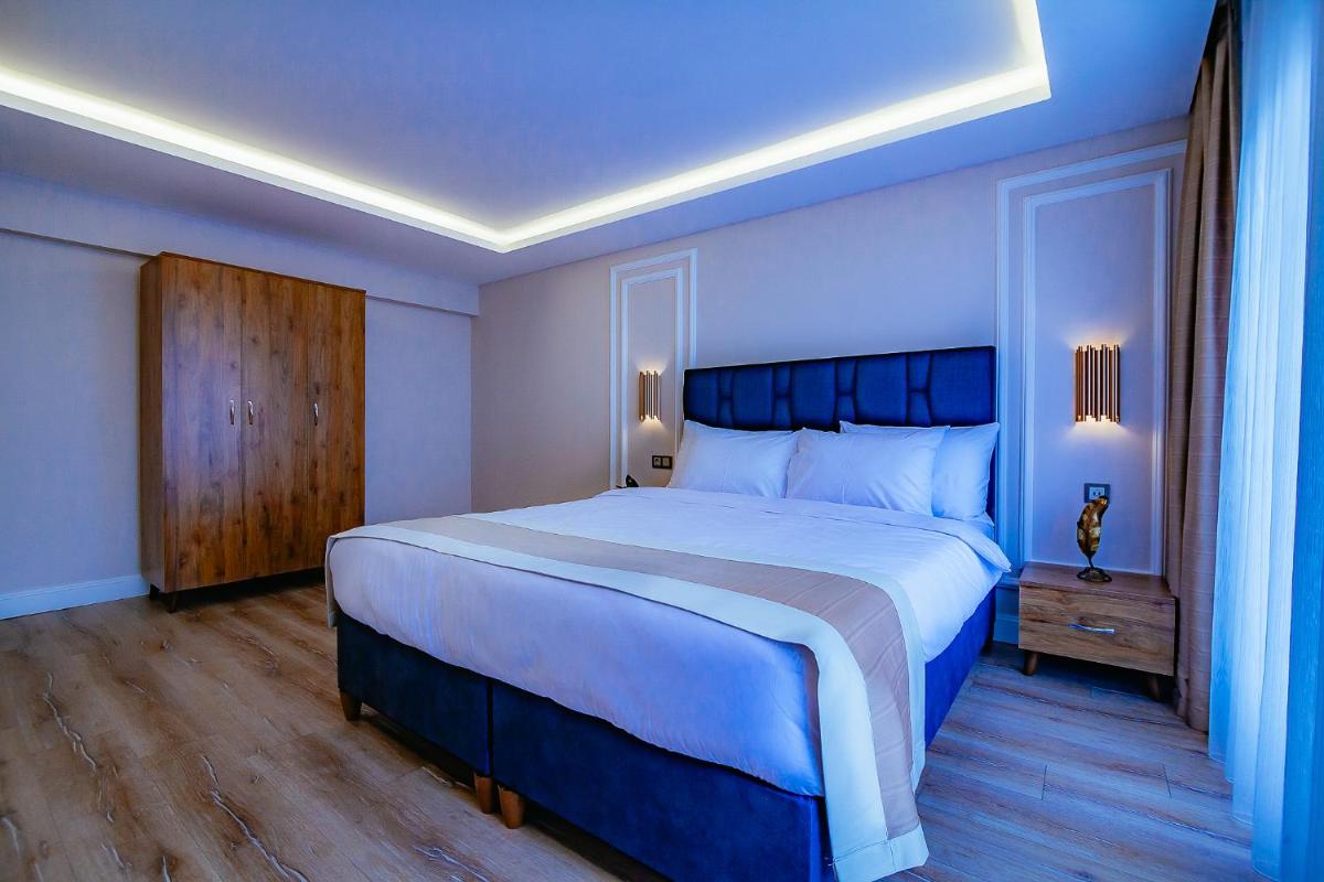 Deluxe Family Suite photo 2