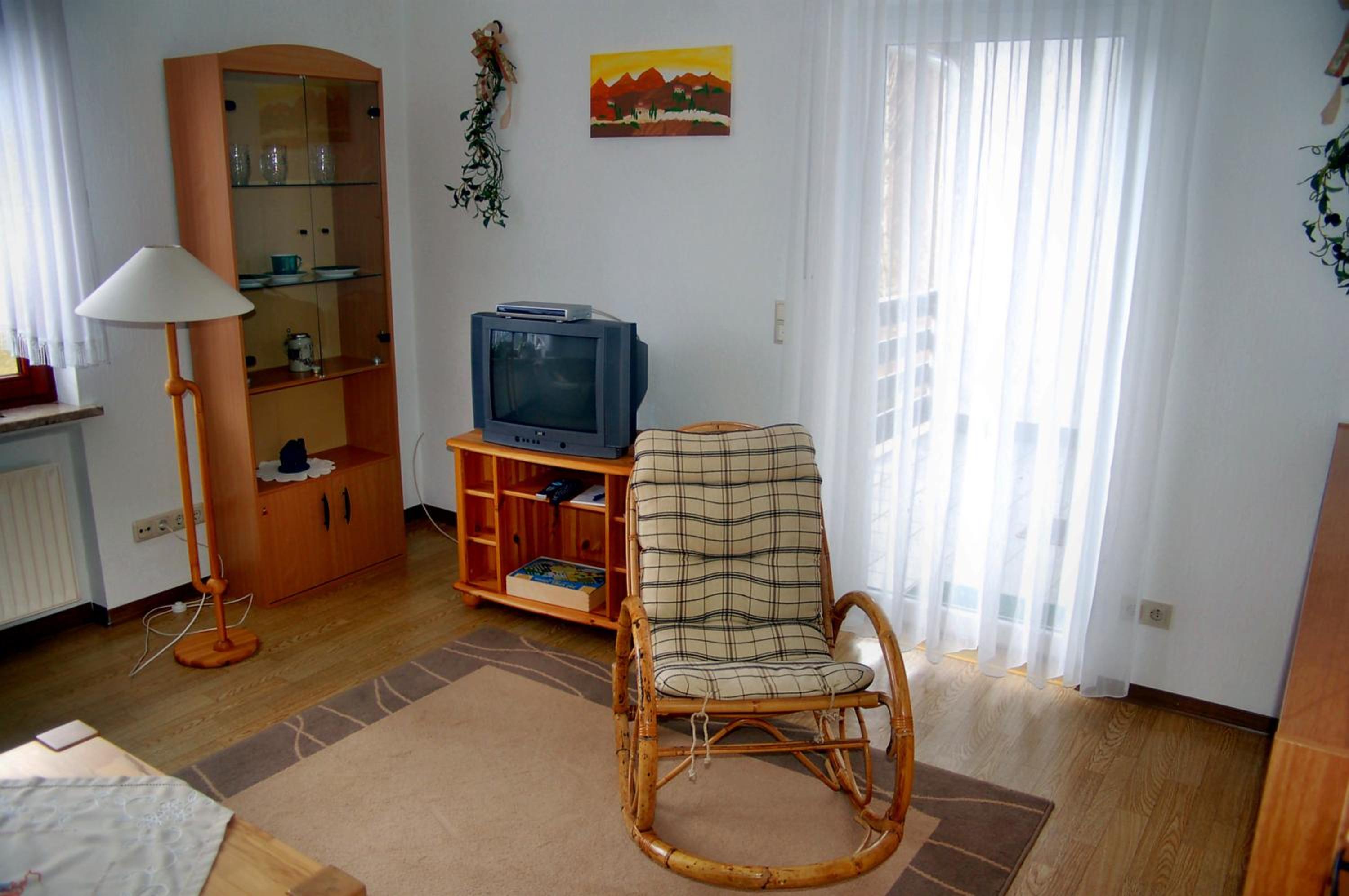 One-Bedroom Apartment with Balcony photo 1