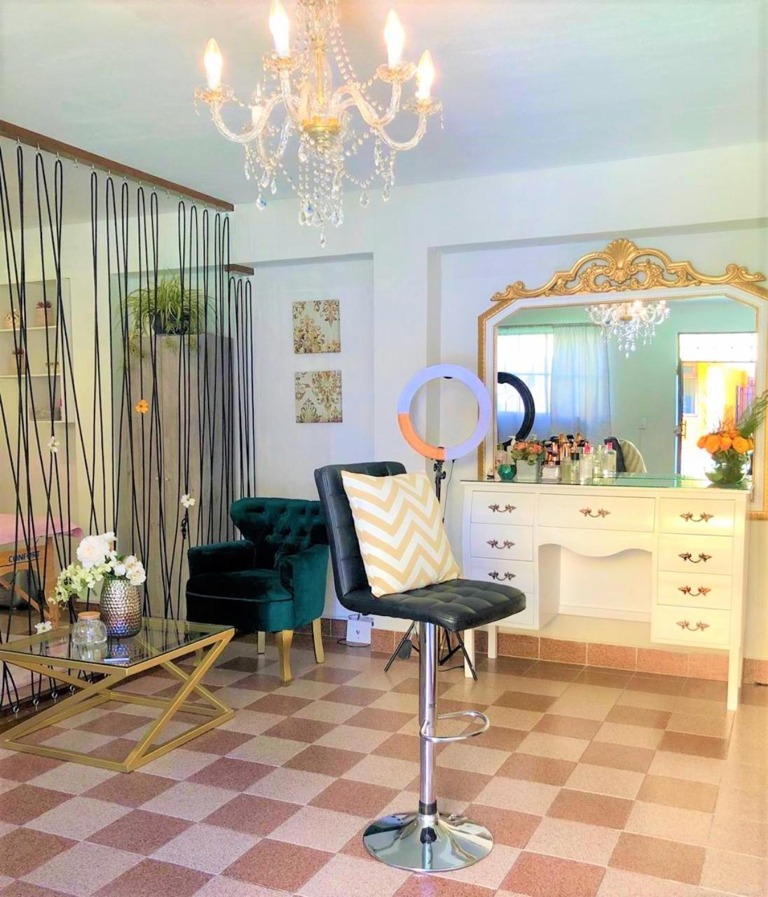 One-Bedroom Apartment - Photo 20