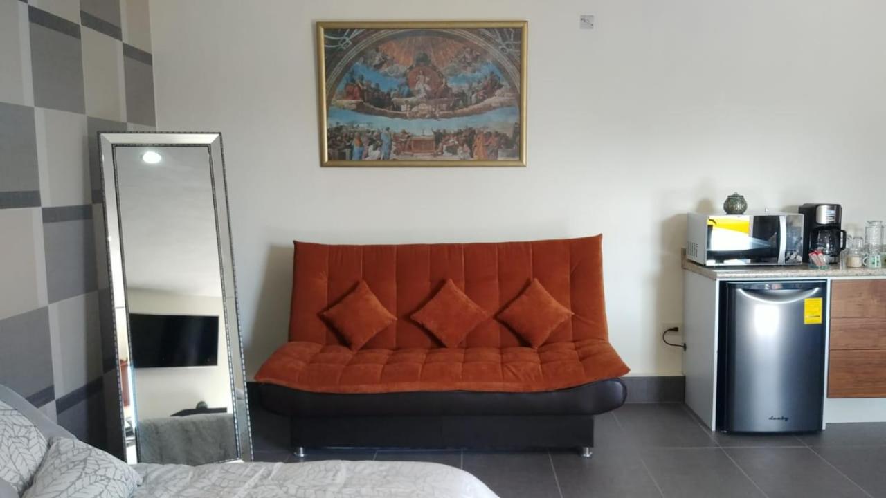 One-Bedroom Apartment - Photo 16