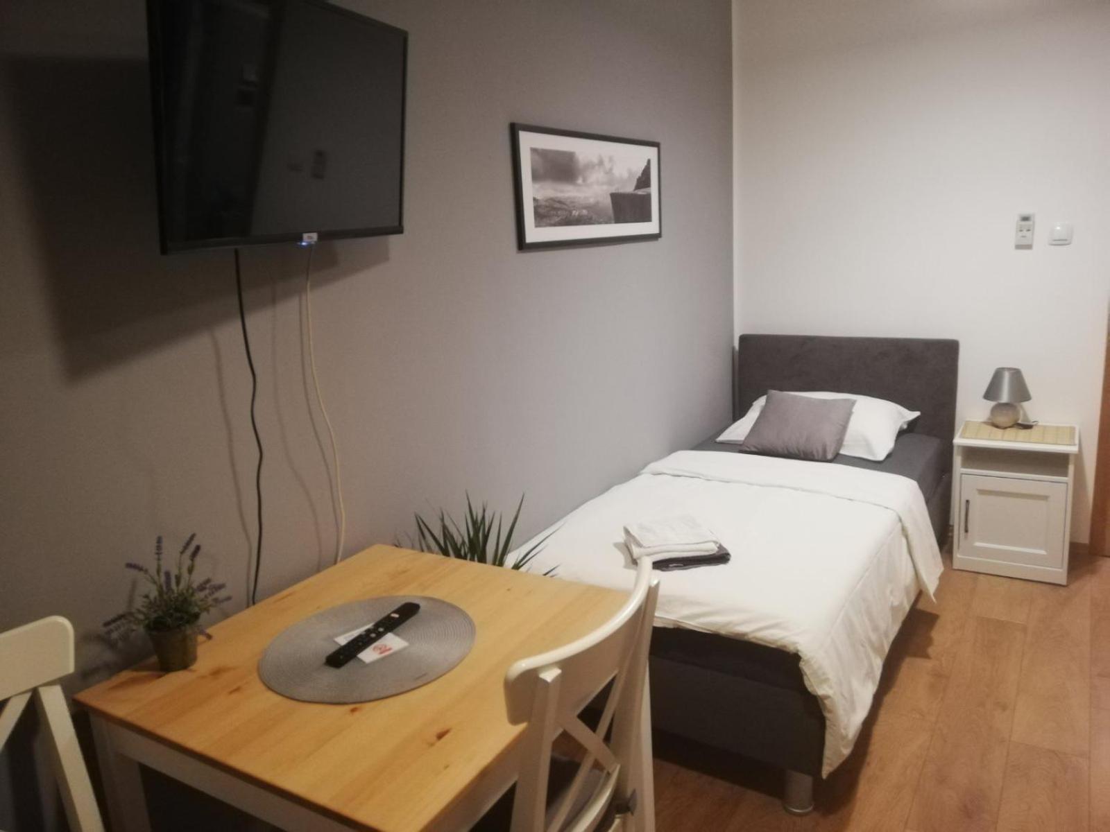 Twin Room with Private Bathroom