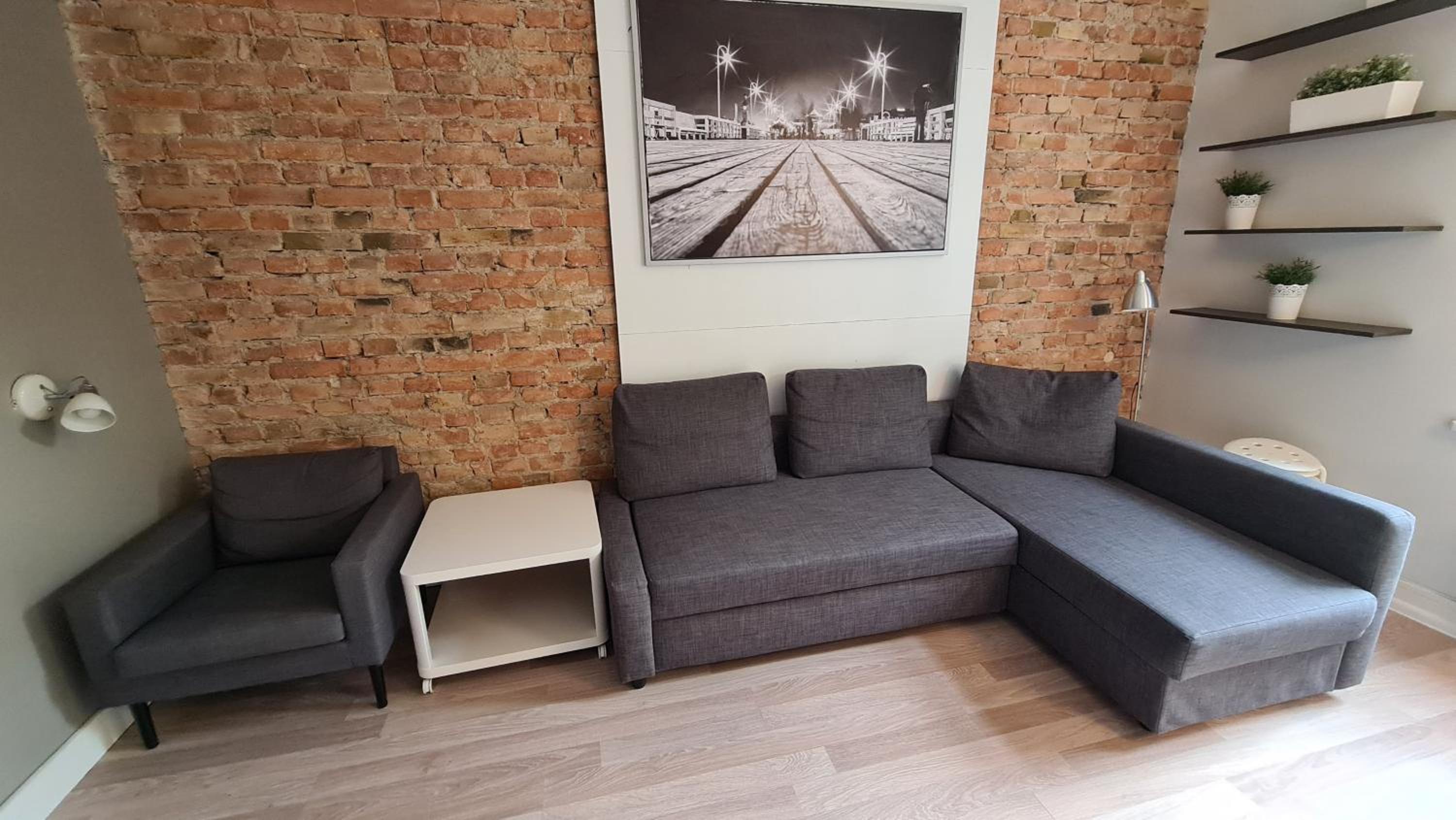 Studio Apartment - Photo 13
