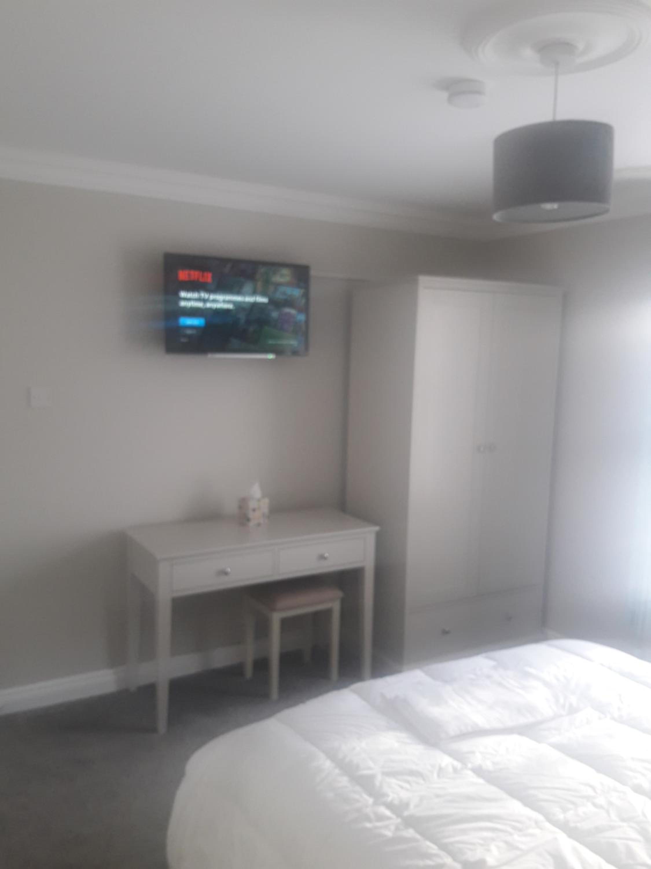 Deluxe Double Room with Shower photo 3