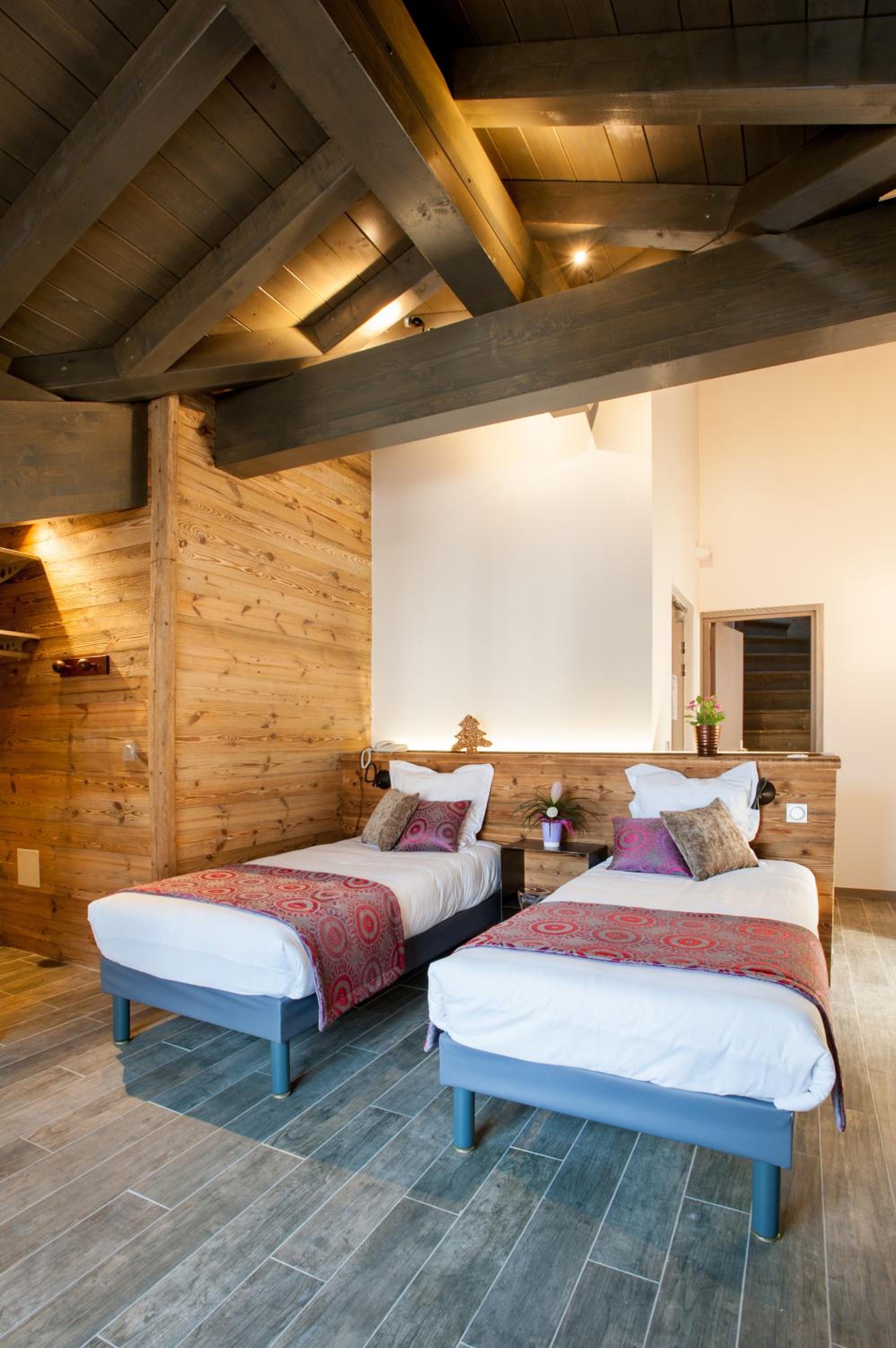 Privilege Suite - Photo 1