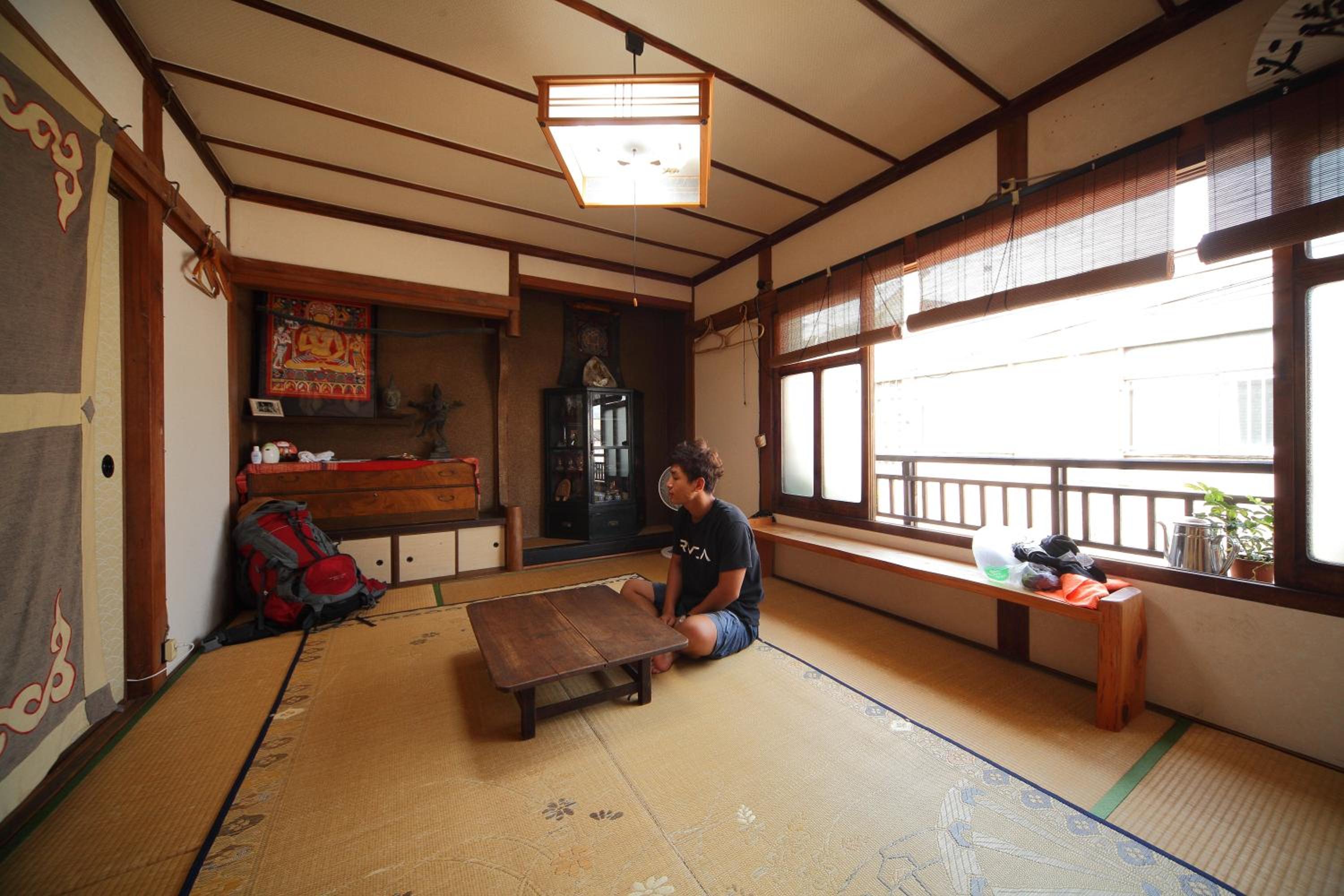 Single Futon in Japanese-Style Male Dormitory Room photo 2