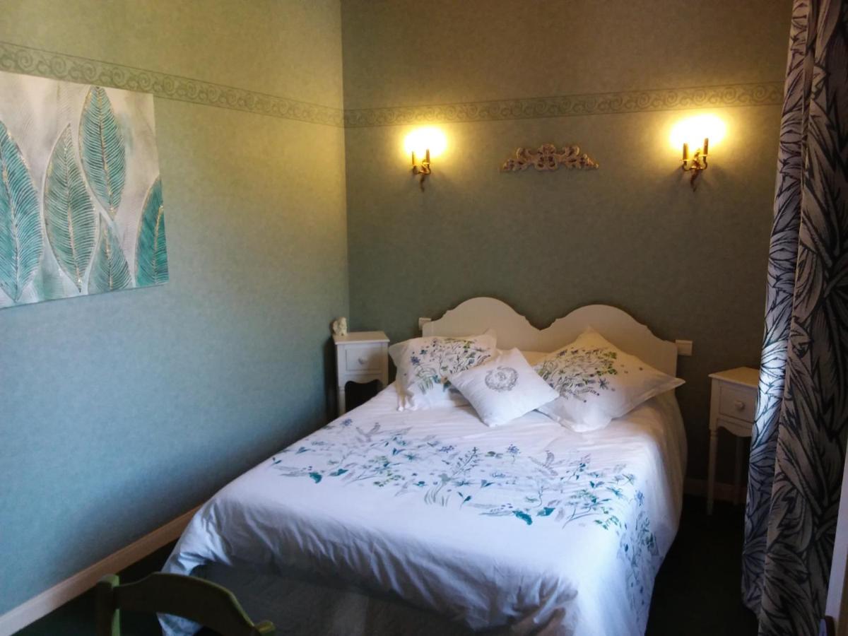 Double Room with Private Bathroom - Photo 2