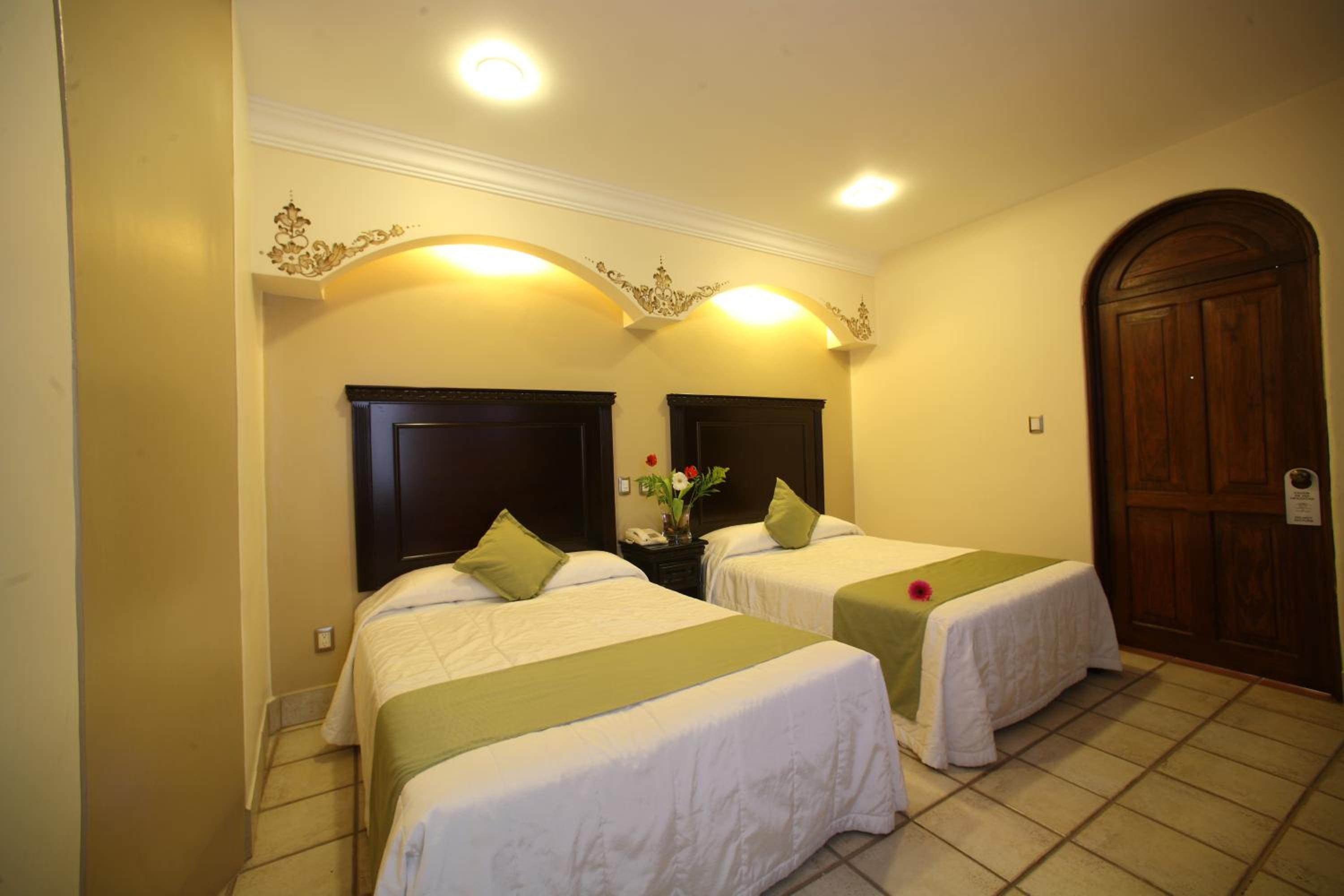 Double Room with Two Double Beds - Photo 1